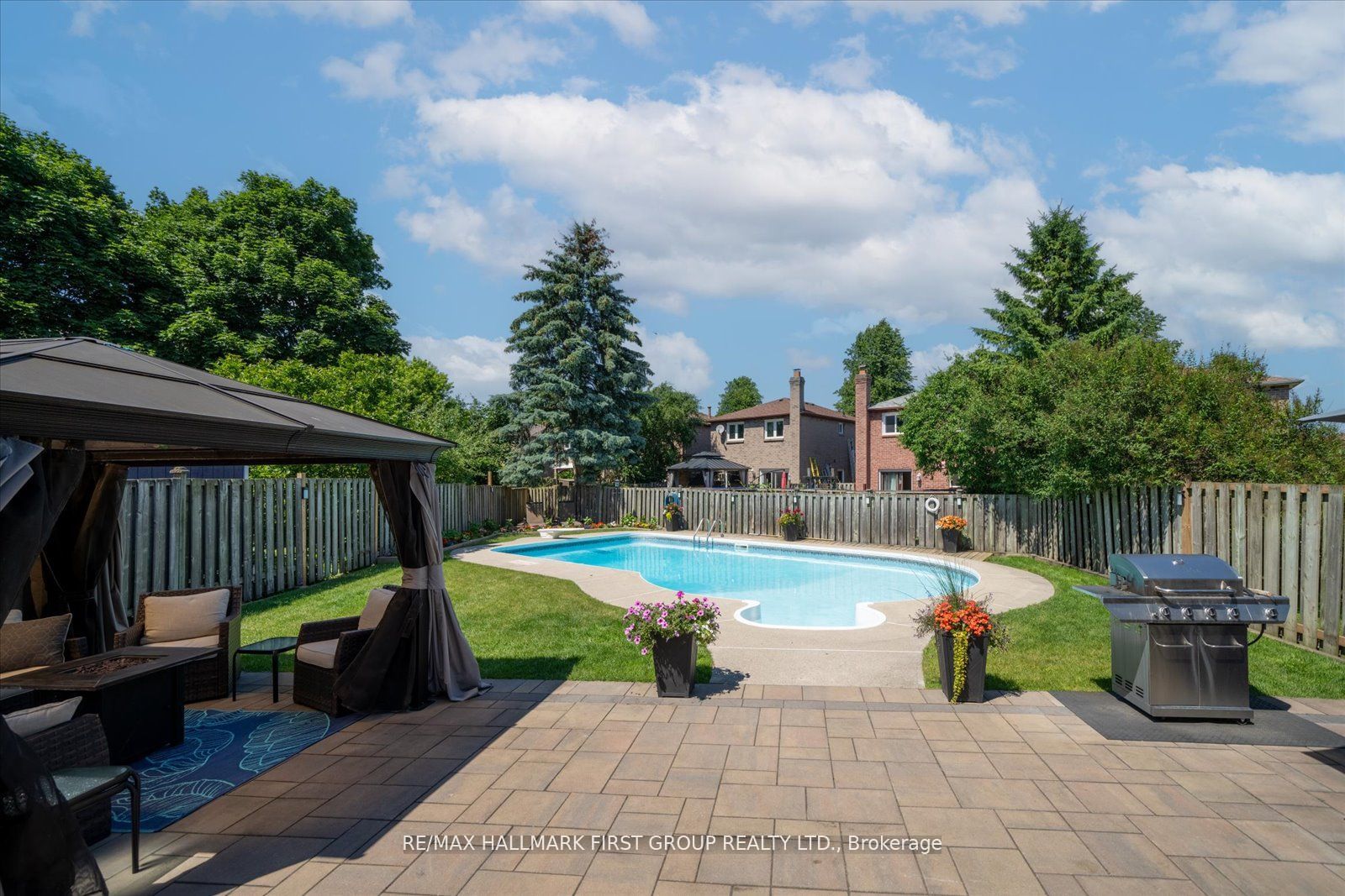 49 Fisher Crescent