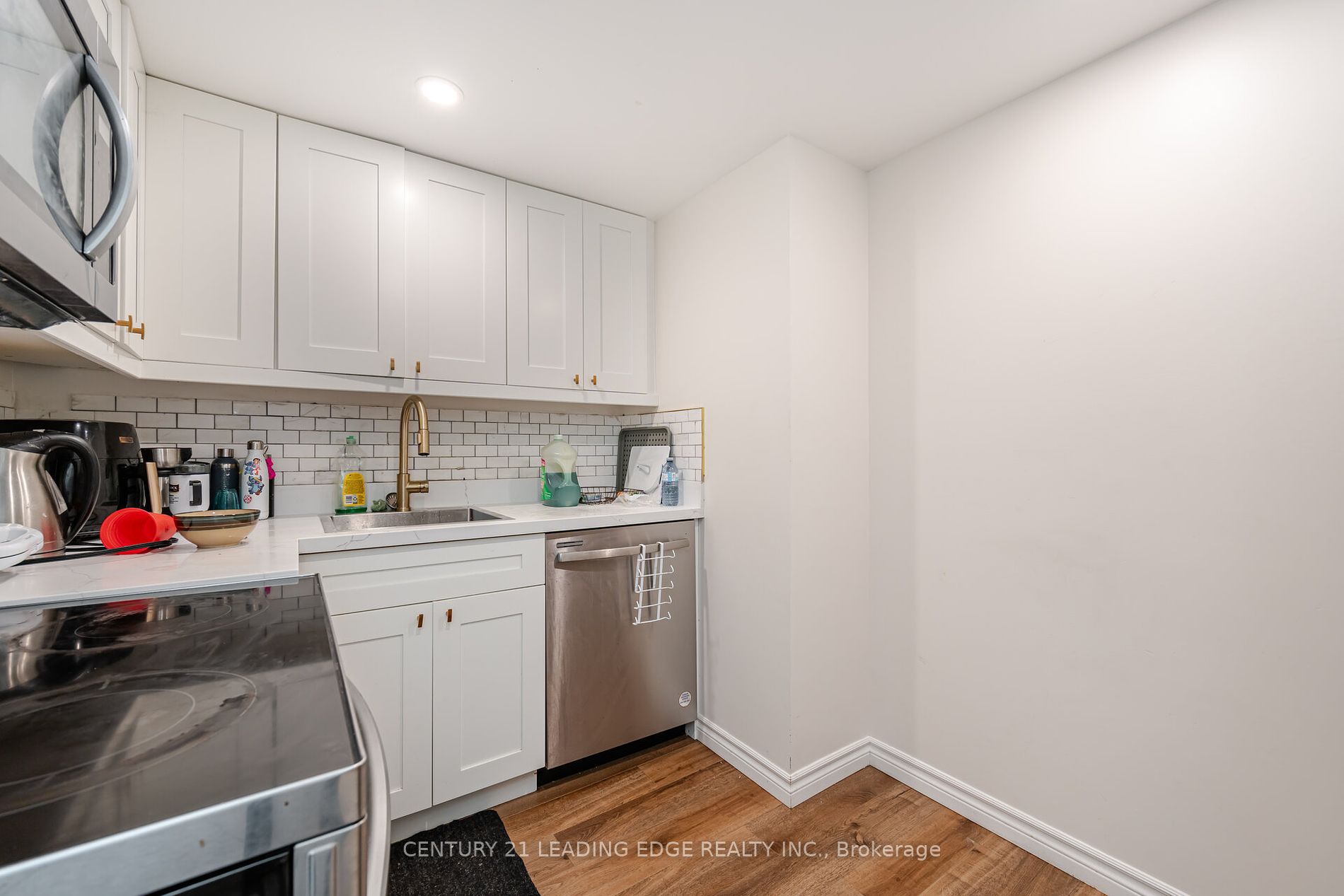 295 Northglen Boulevard