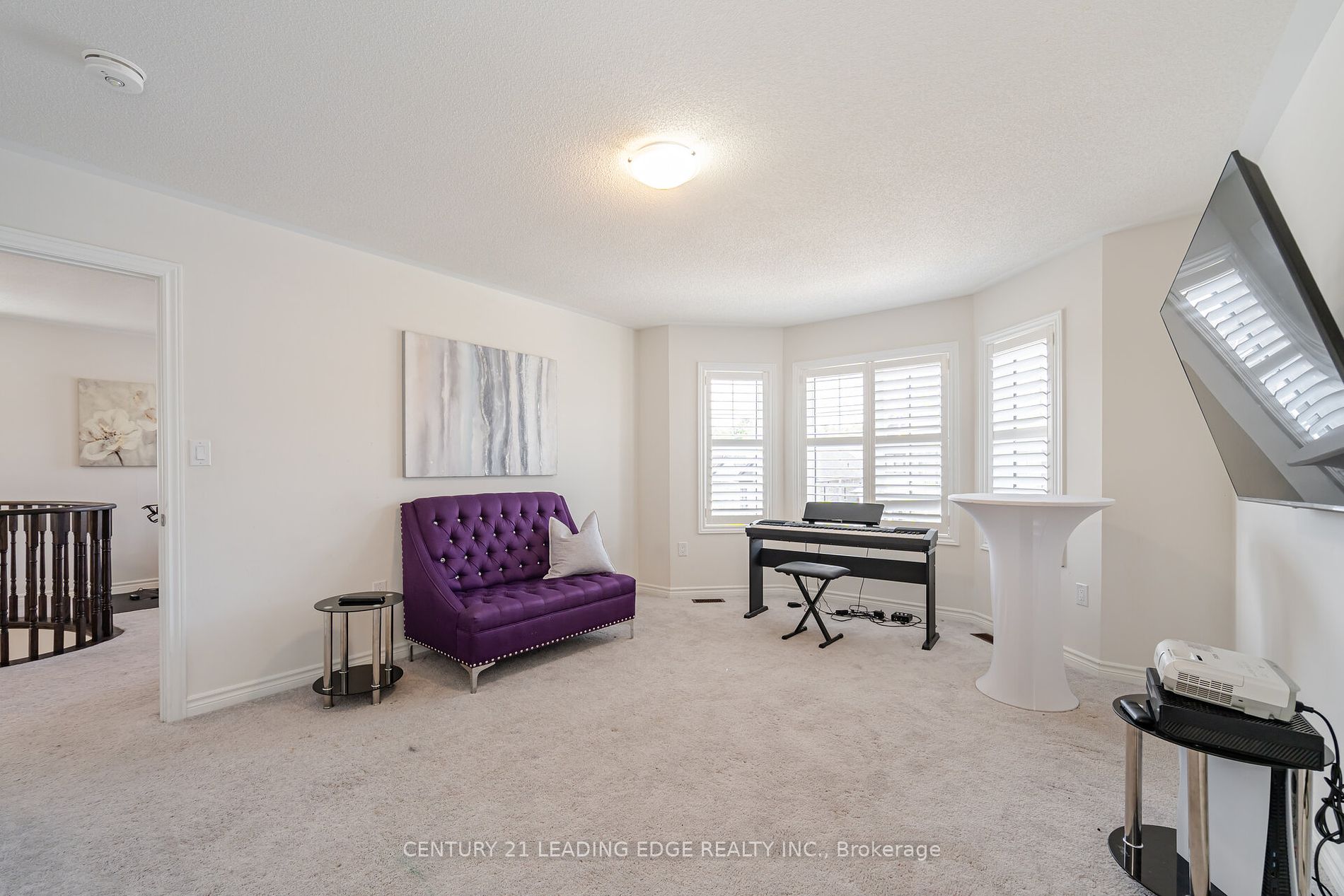 295 Northglen Boulevard