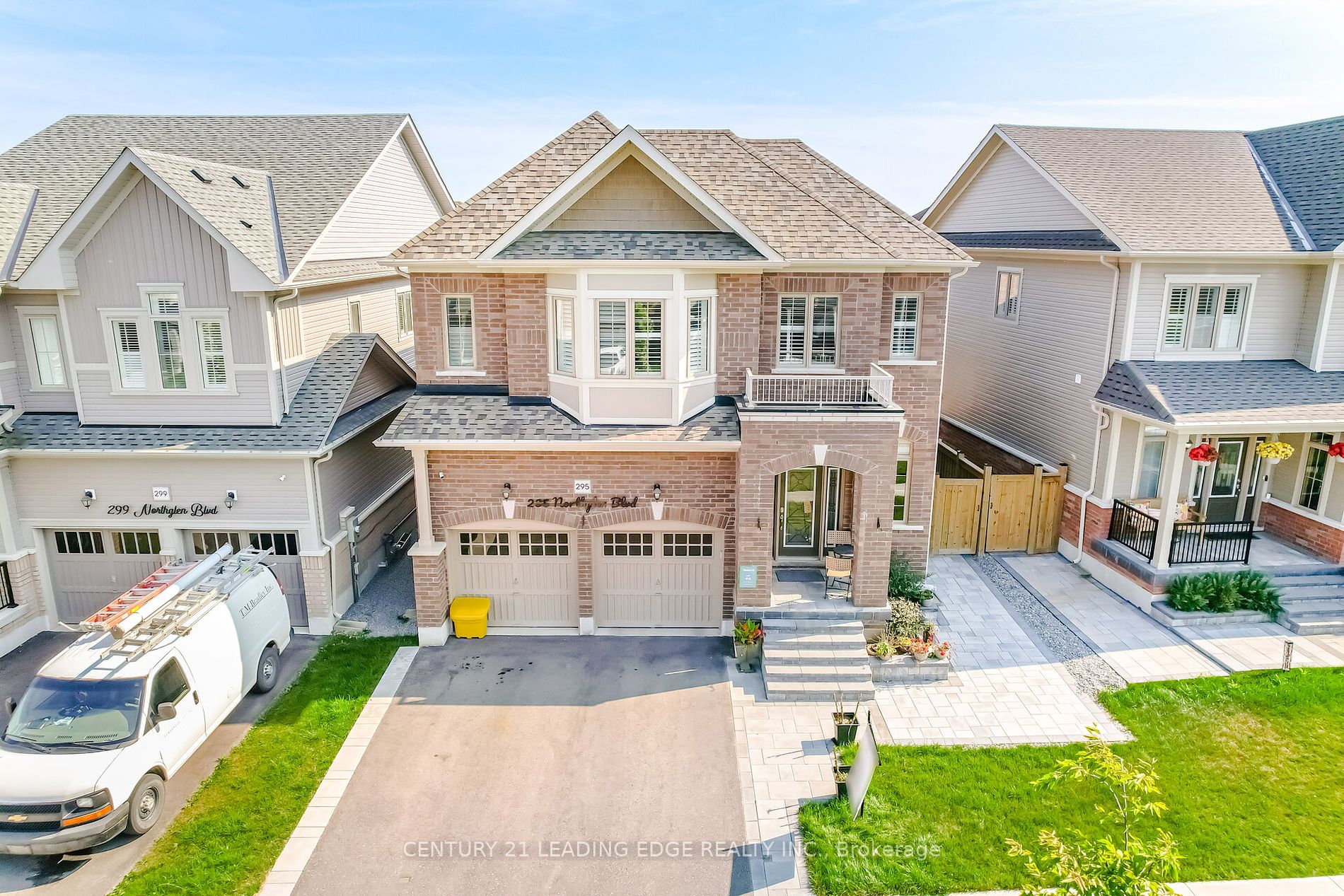 295 Northglen Boulevard