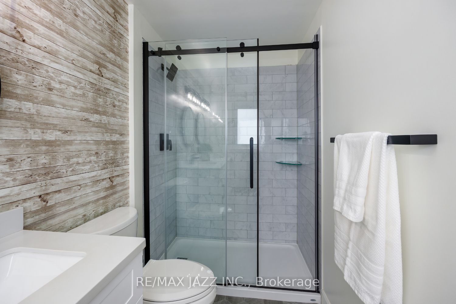 22 Roser Cres