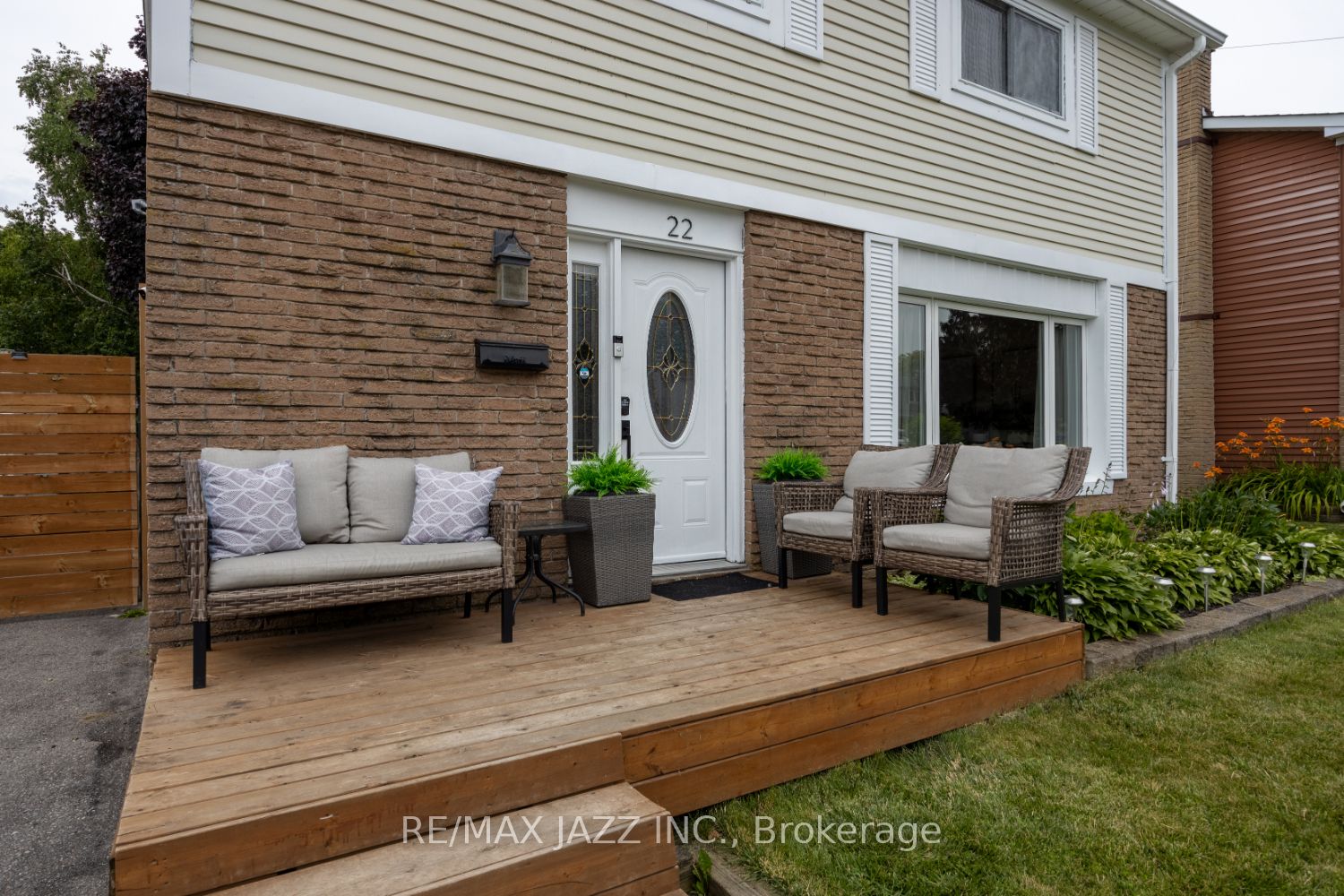 22 Roser Cres