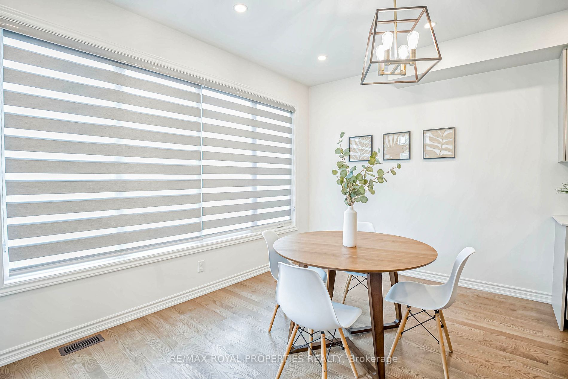 416 Coronation Road