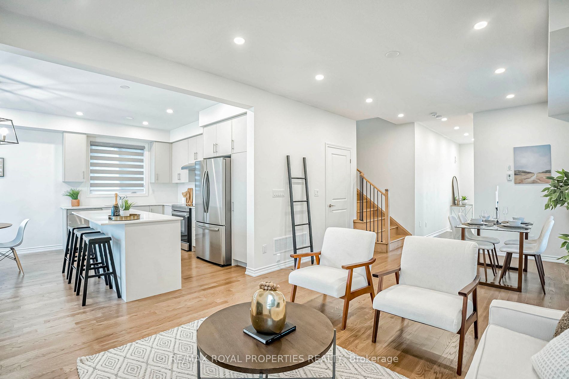 416 Coronation Road