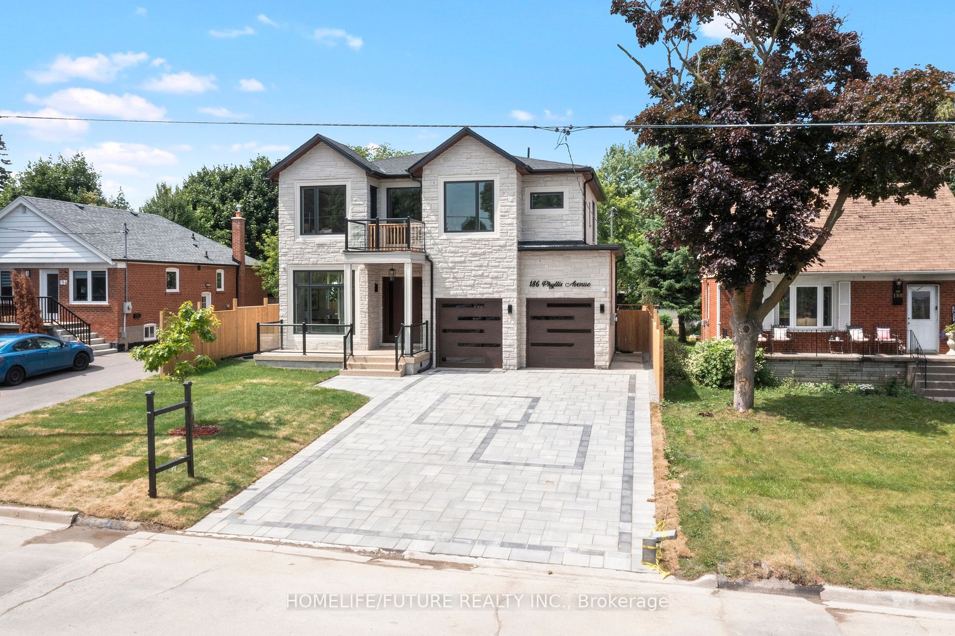 186 Phyllis Ave