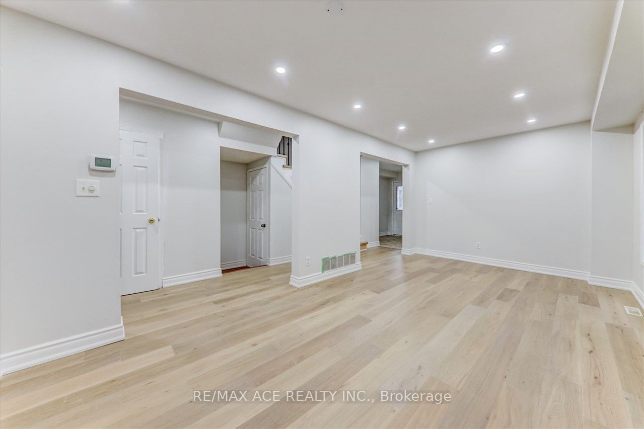 3 Milham Dr