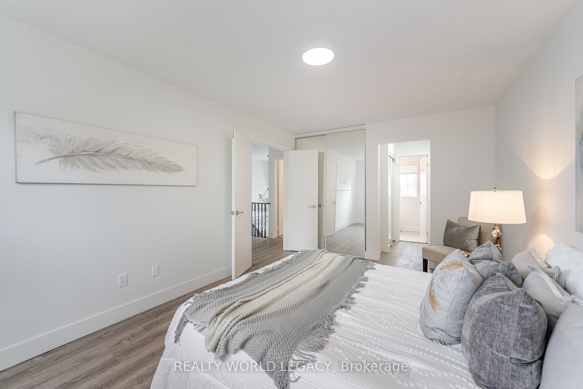 70 Mcfeeters Cres