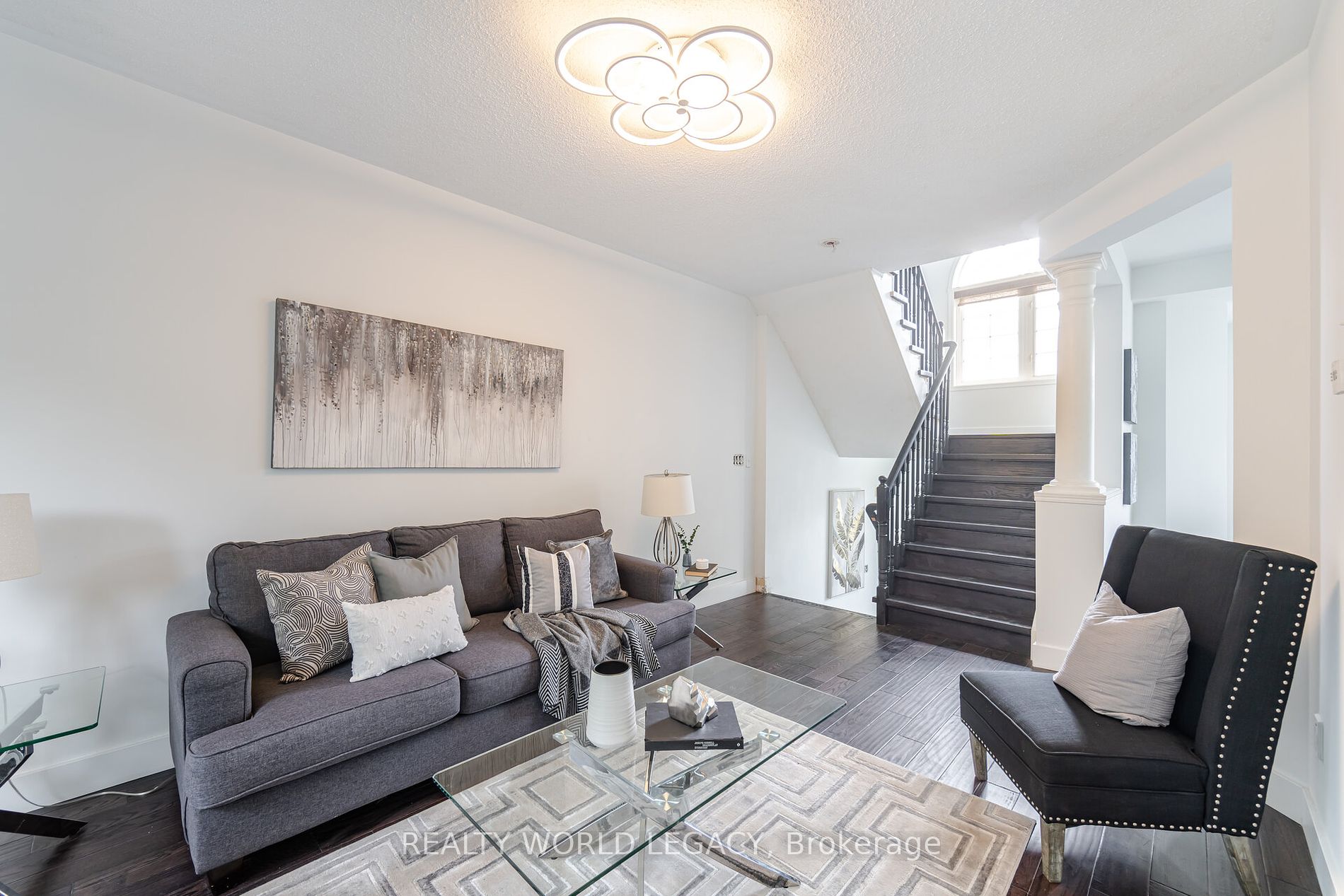 70 Mcfeeters Cres