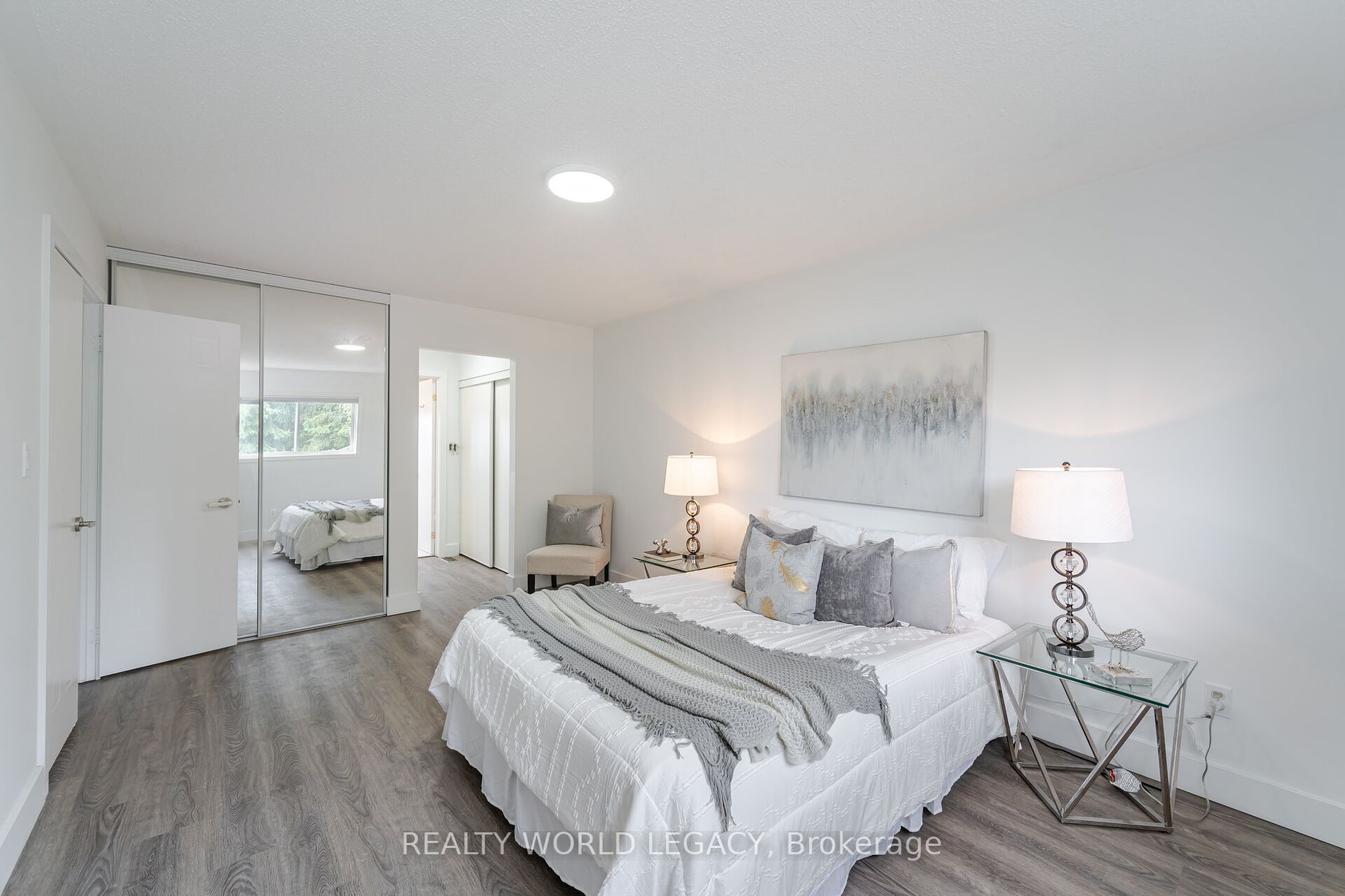 70 Mcfeeters Cres