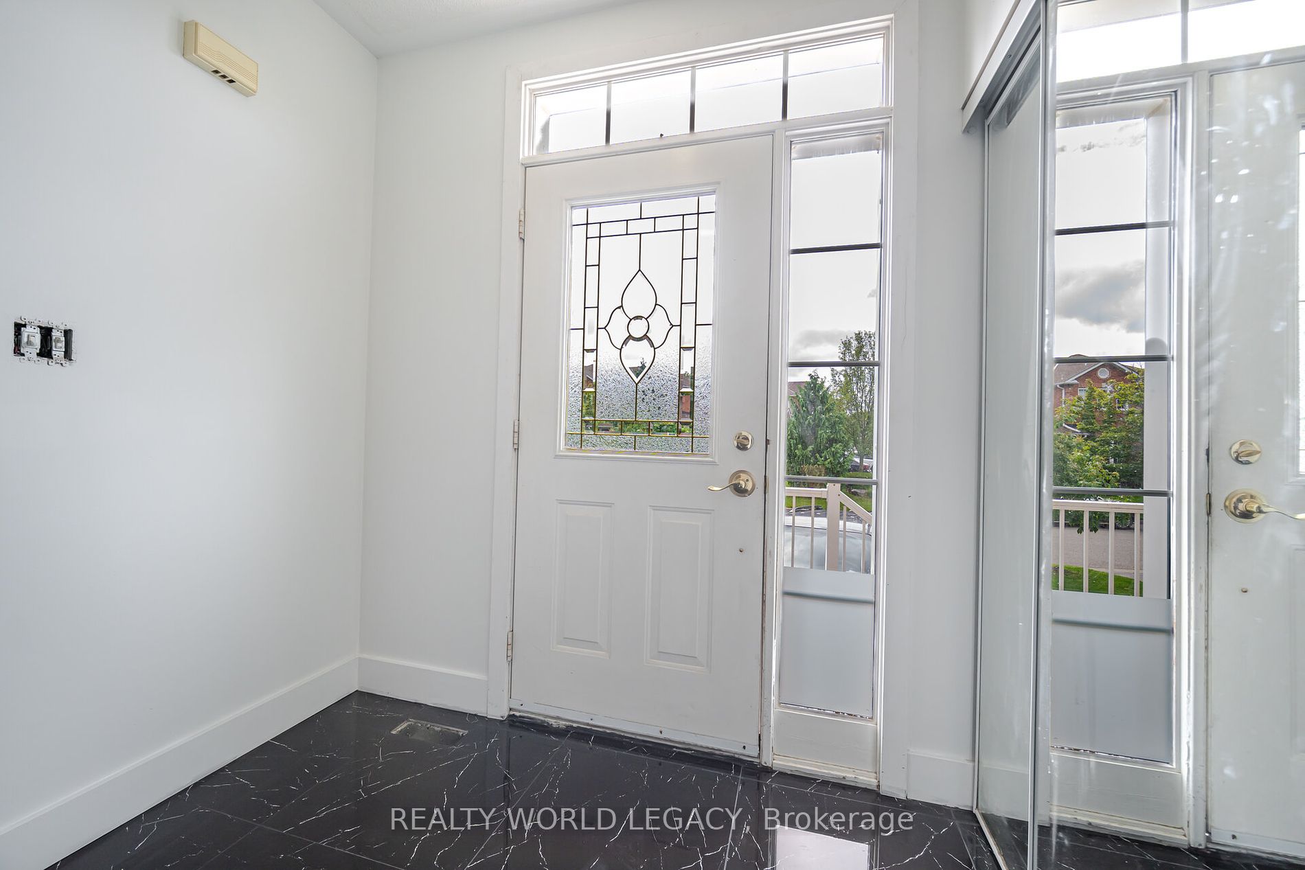 70 Mcfeeters Cres