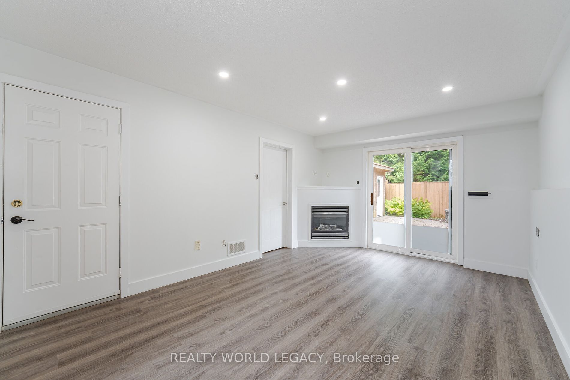 70 Mcfeeters Cres