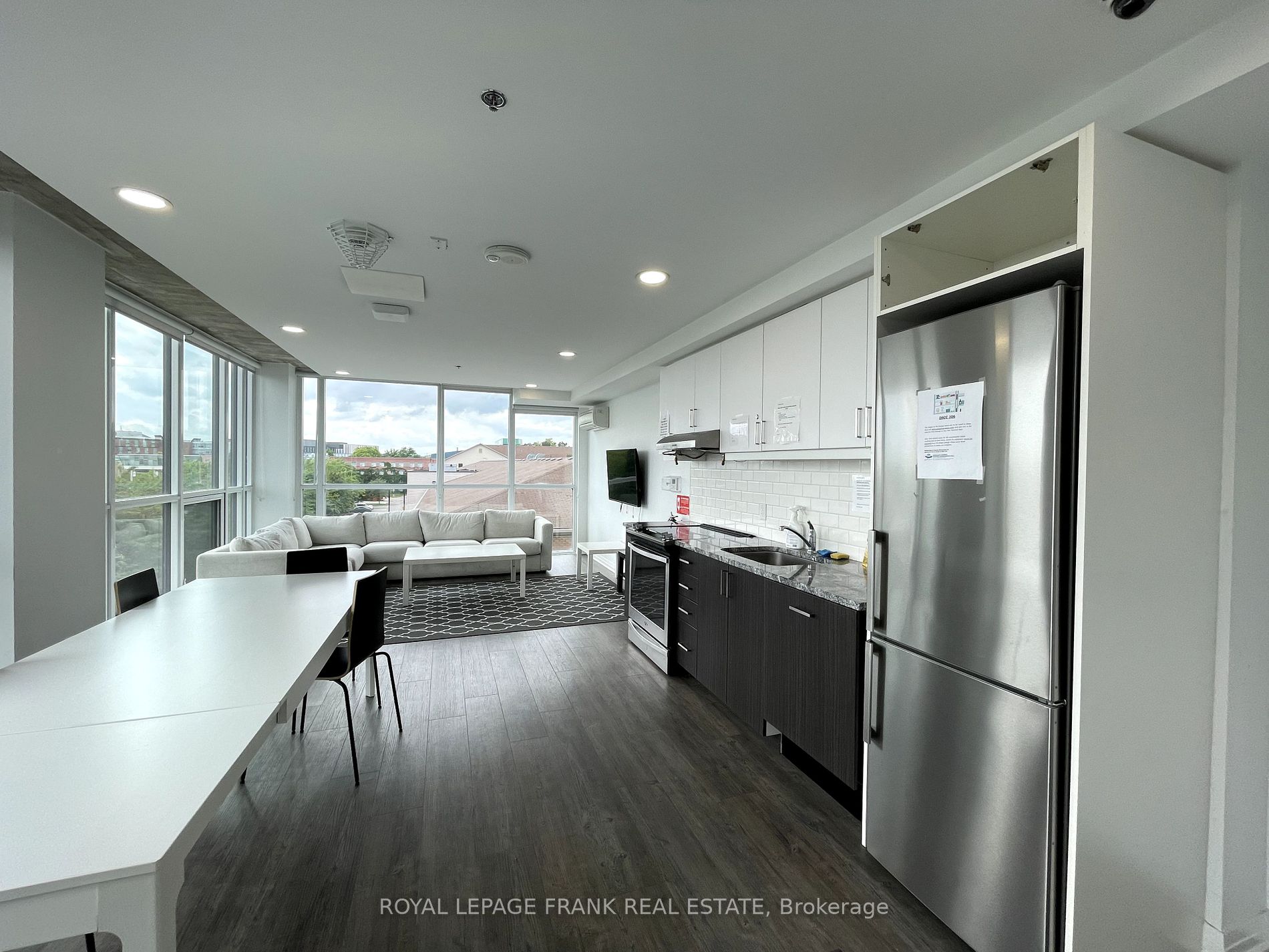 1900 Simcoe Street N #423