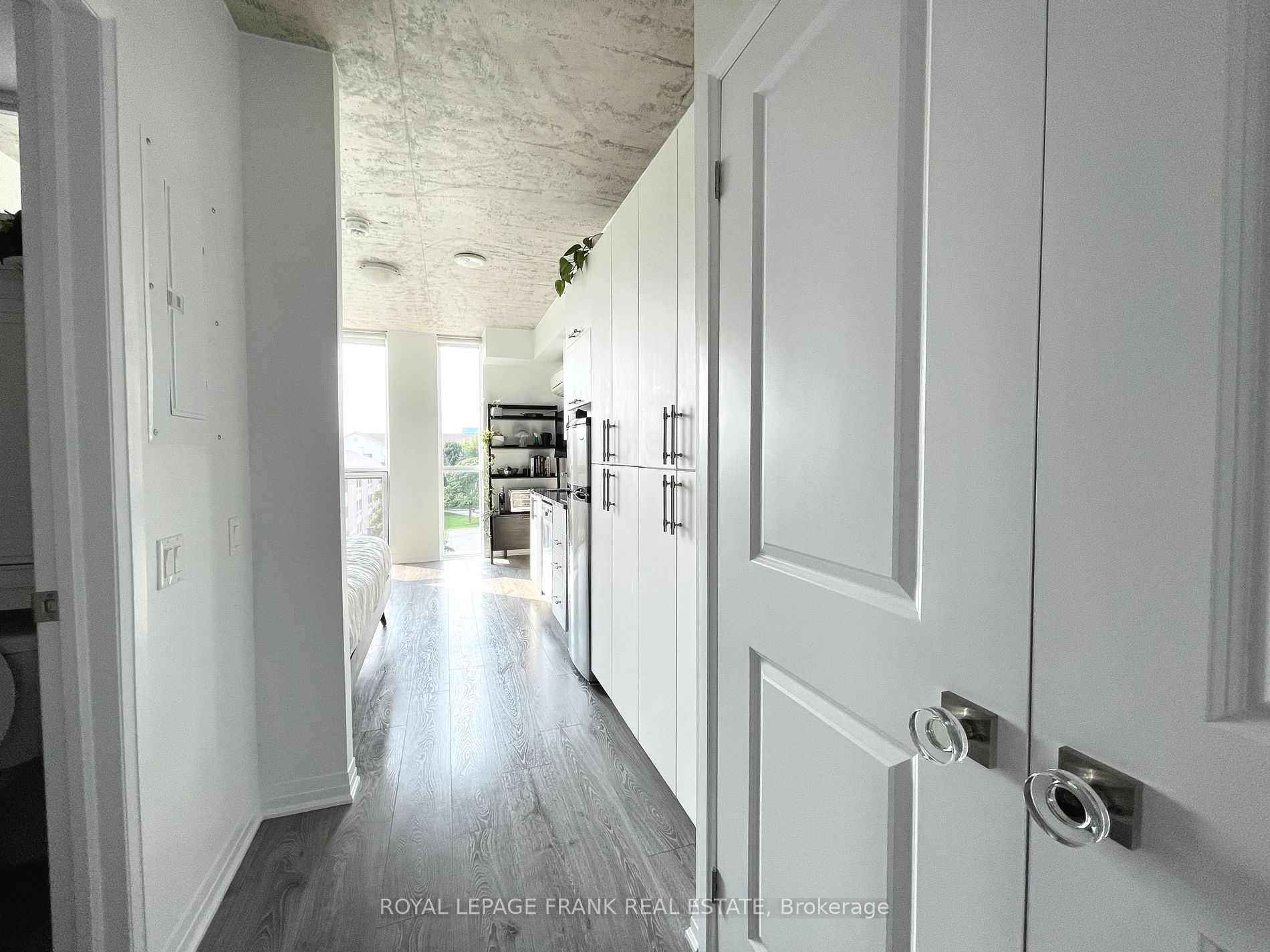 1900 Simcoe Street N #423