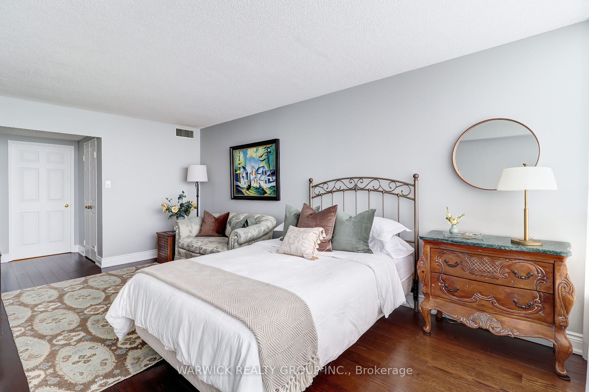 10 Guildwood Pkwy, #819