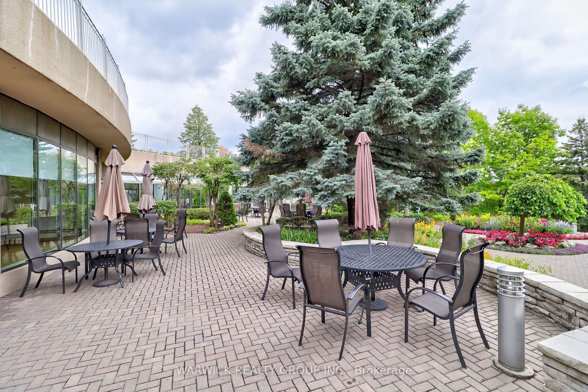 10 Guildwood Pkwy, #819
