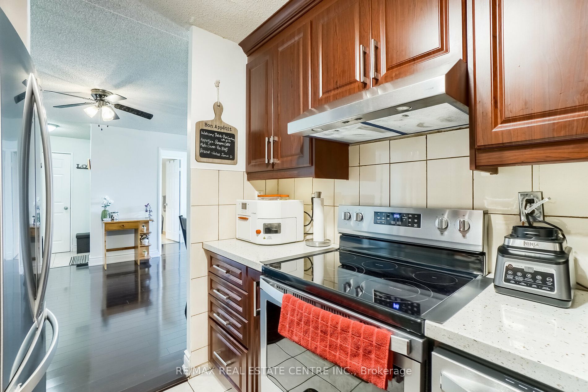 99 Blackwell Ave, #208