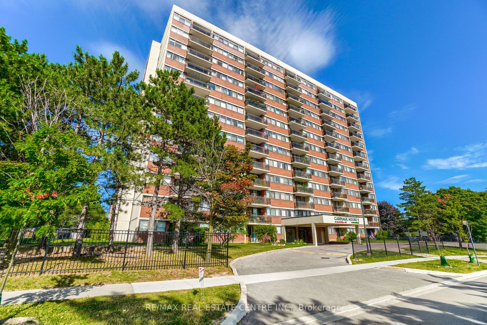99 Blackwell Ave, #208
