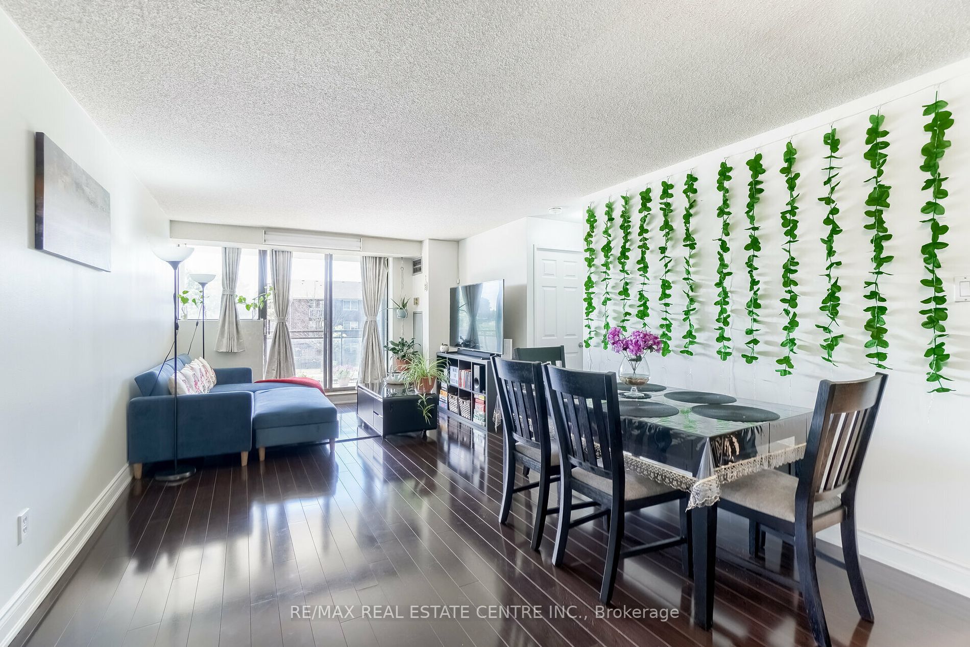 99 Blackwell Ave, #208