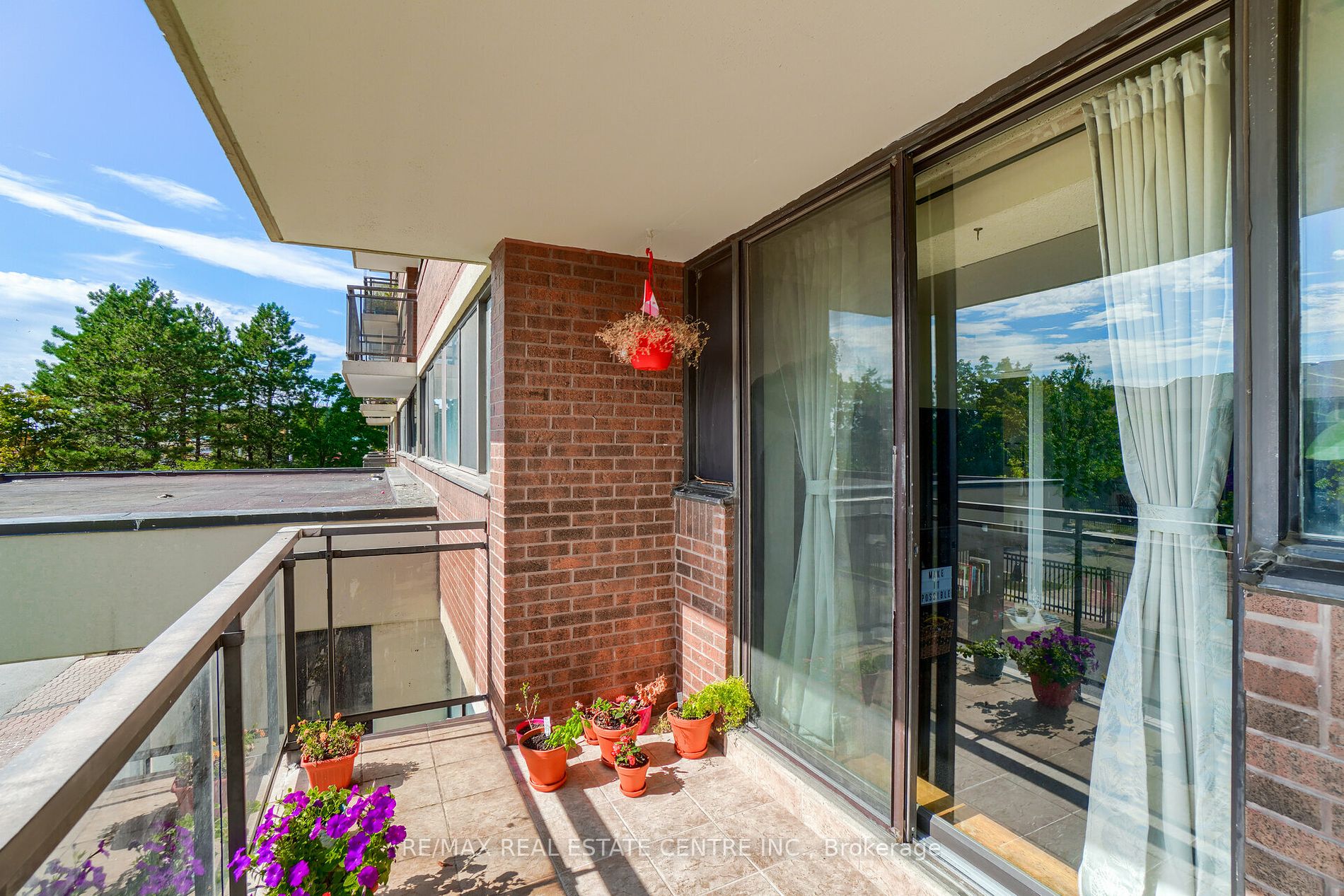 99 Blackwell Ave, #208
