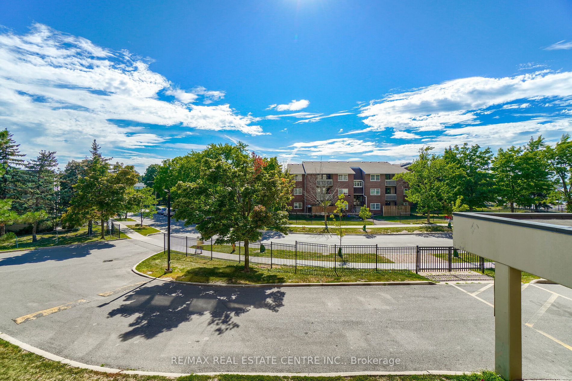 99 Blackwell Ave, #208
