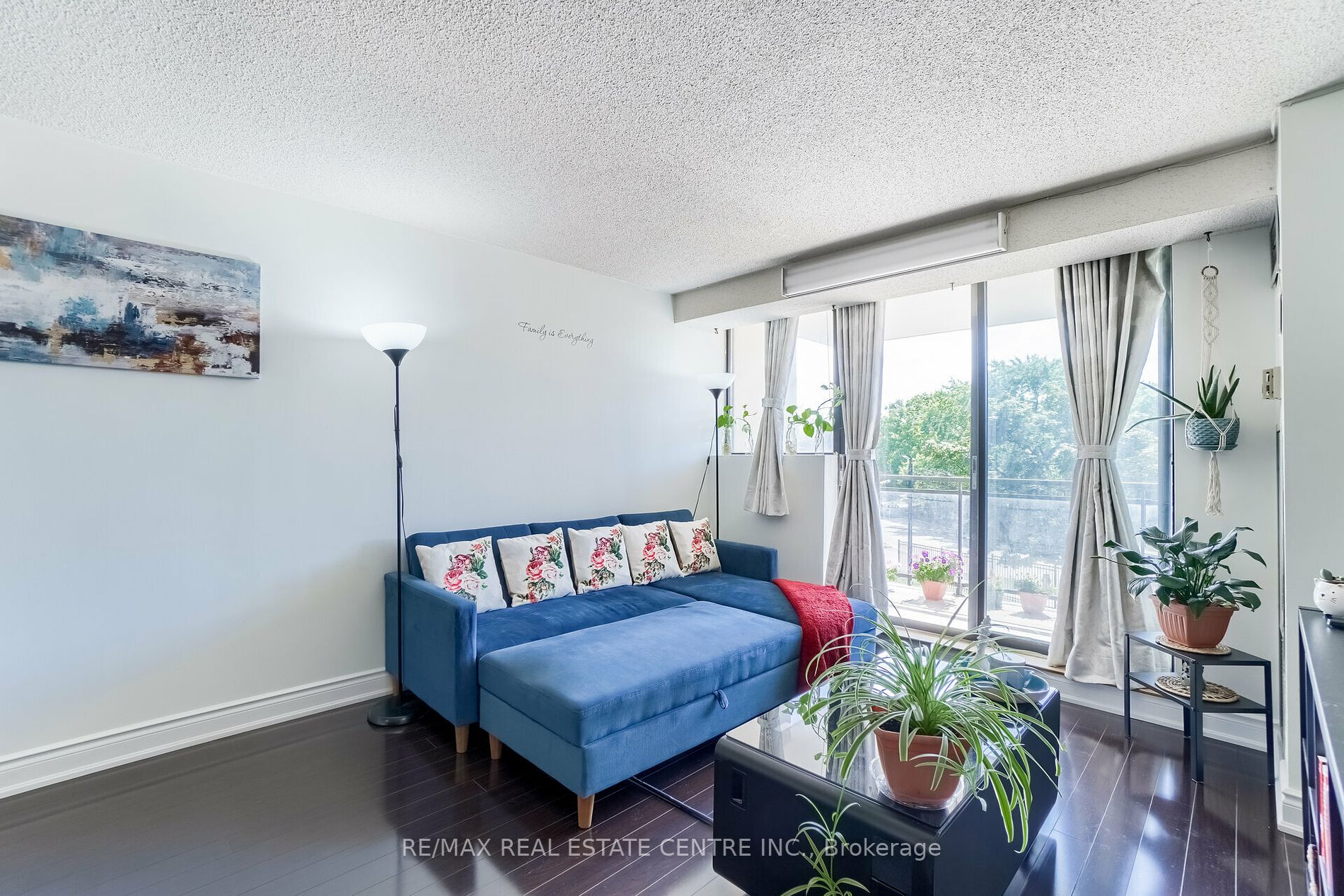 99 Blackwell Ave, #208