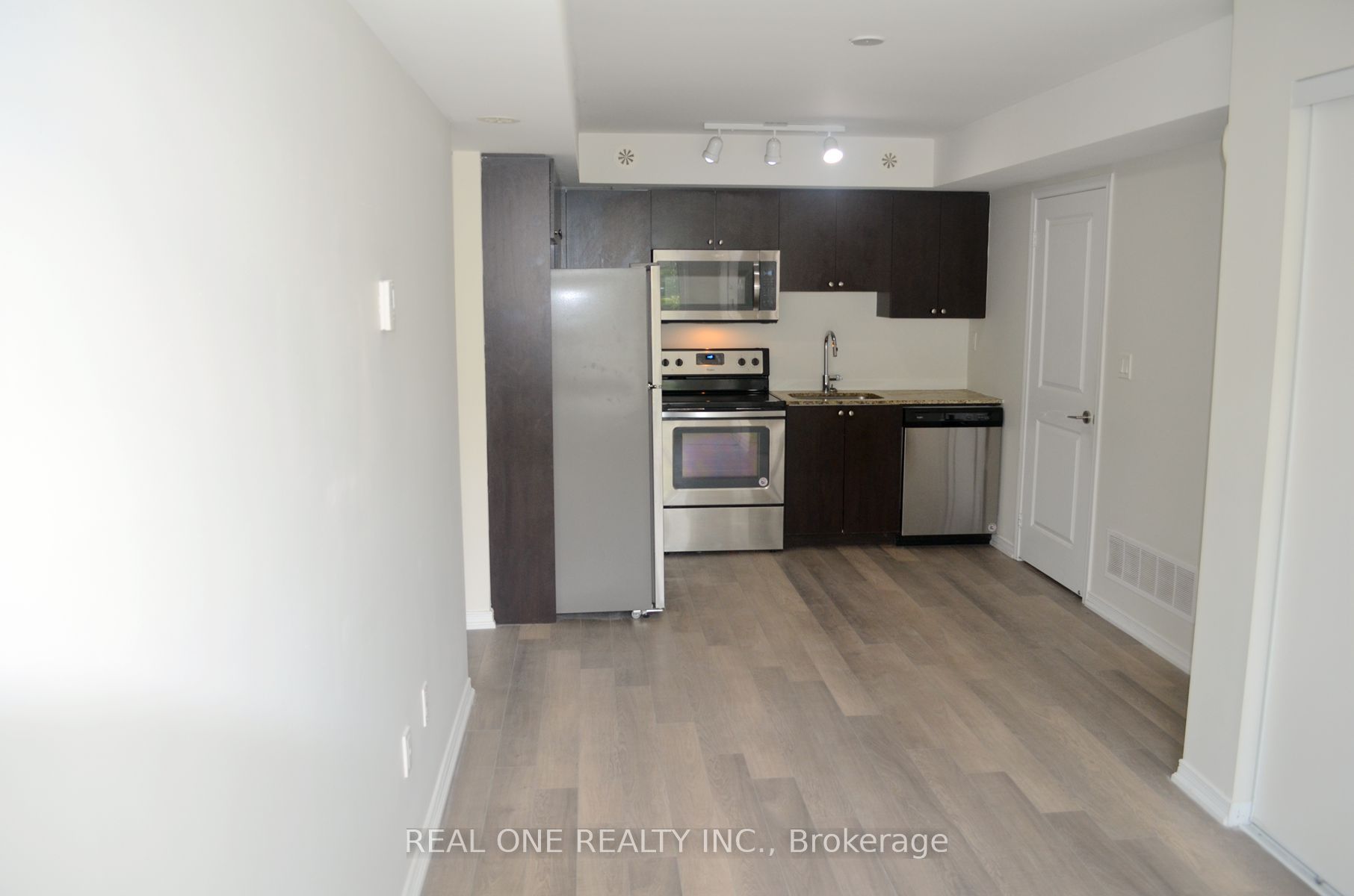 1070 Progress Ave, #202