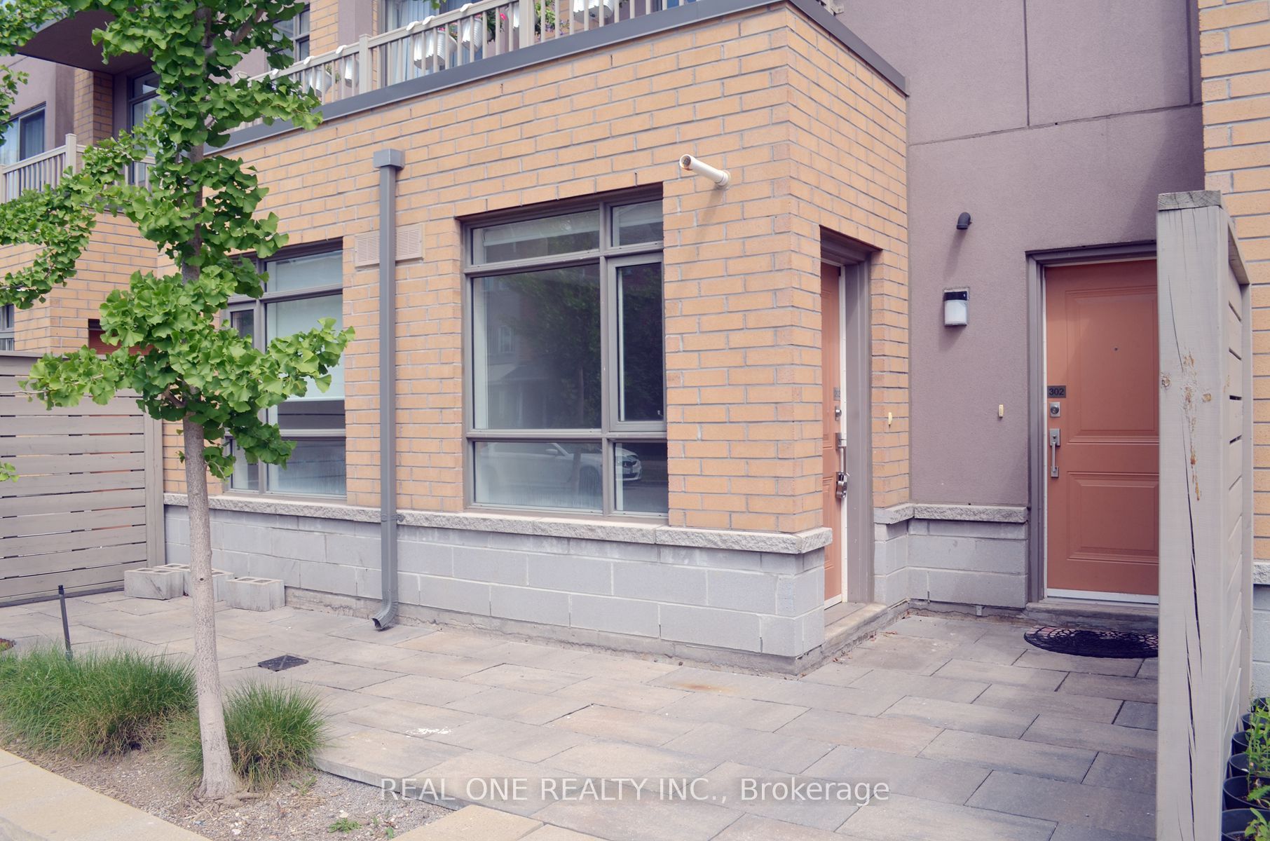 1070 Progress Ave, #202