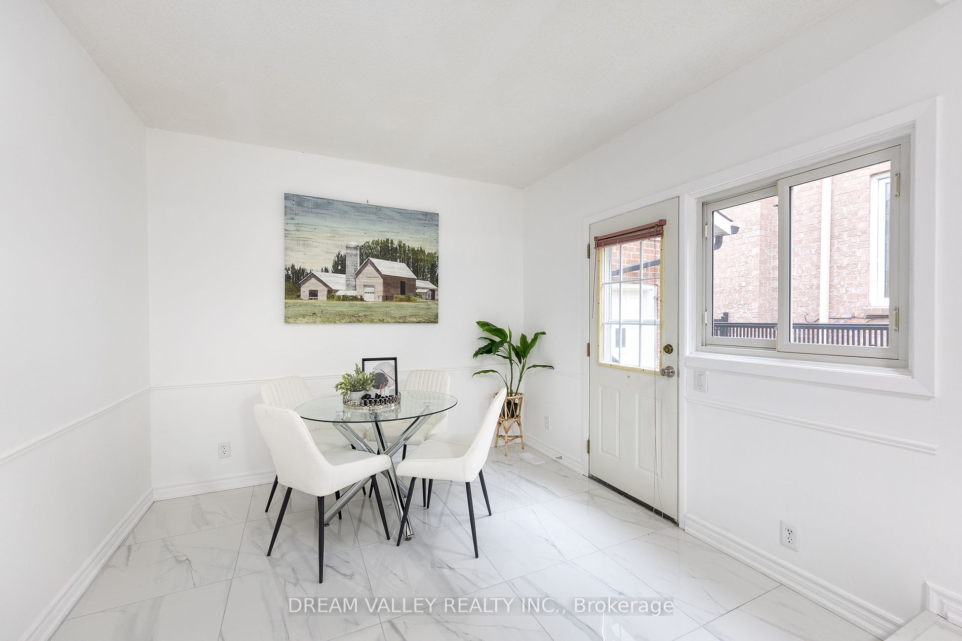 27A St Quentin Ave
