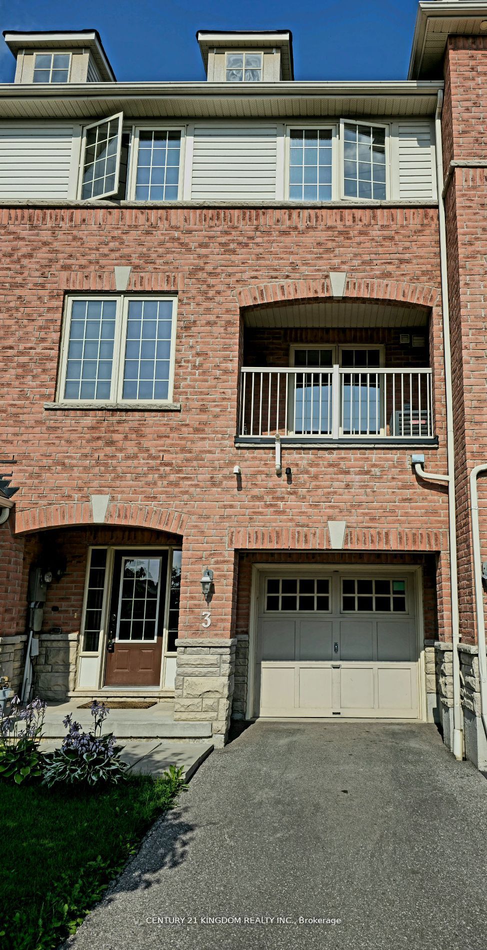 3 Chaston Rd