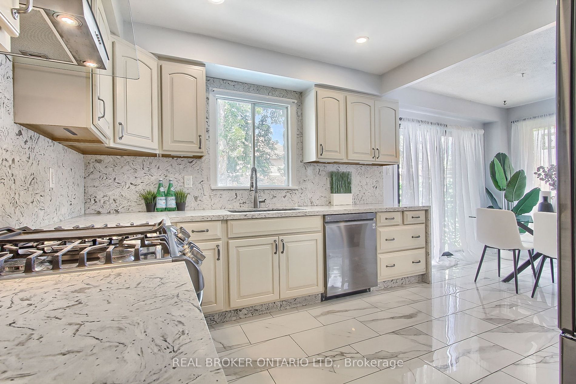 73 Addley Crescent