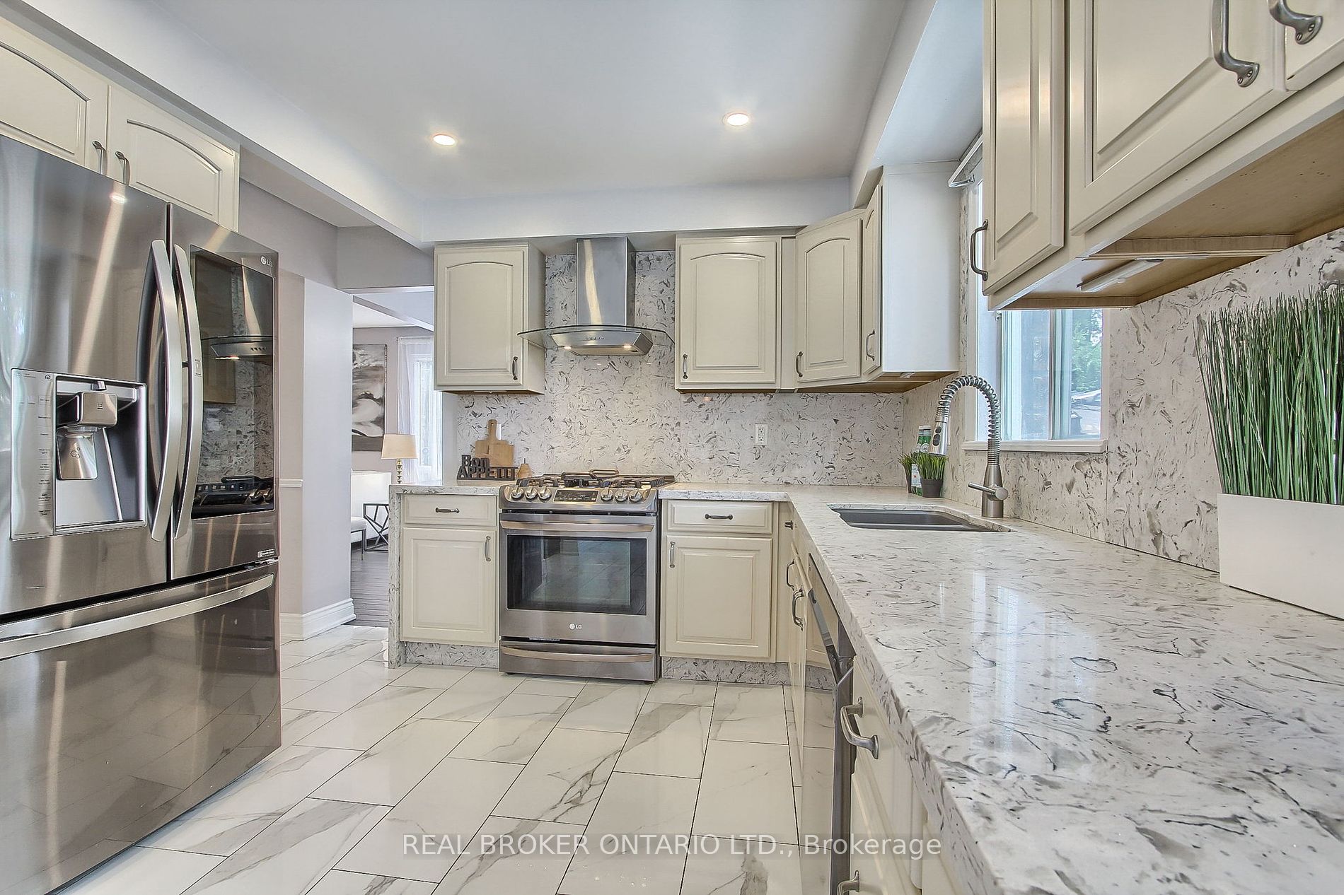 73 Addley Crescent