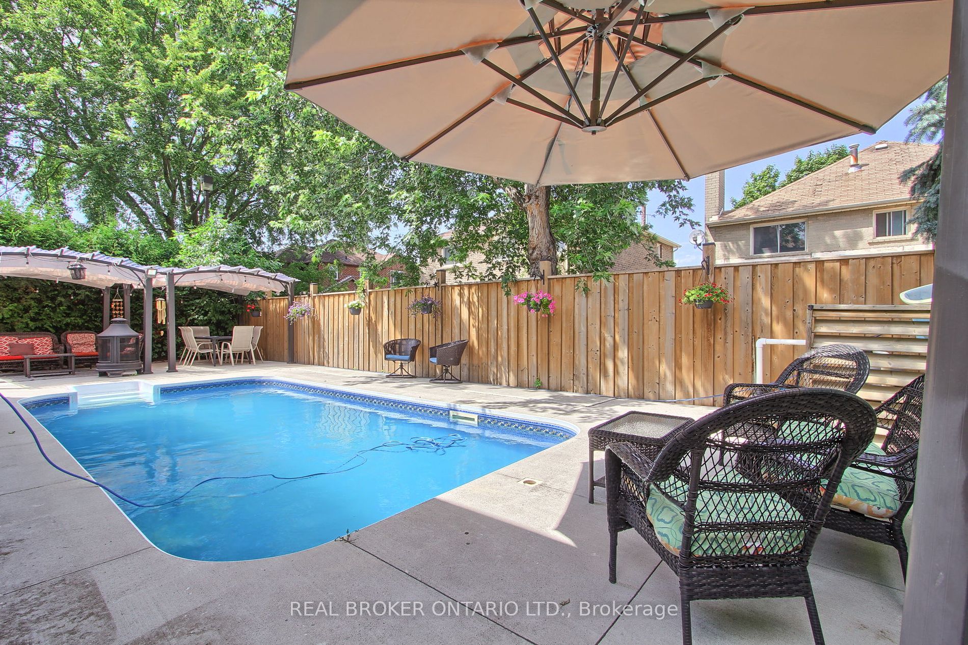 73 Addley Crescent
