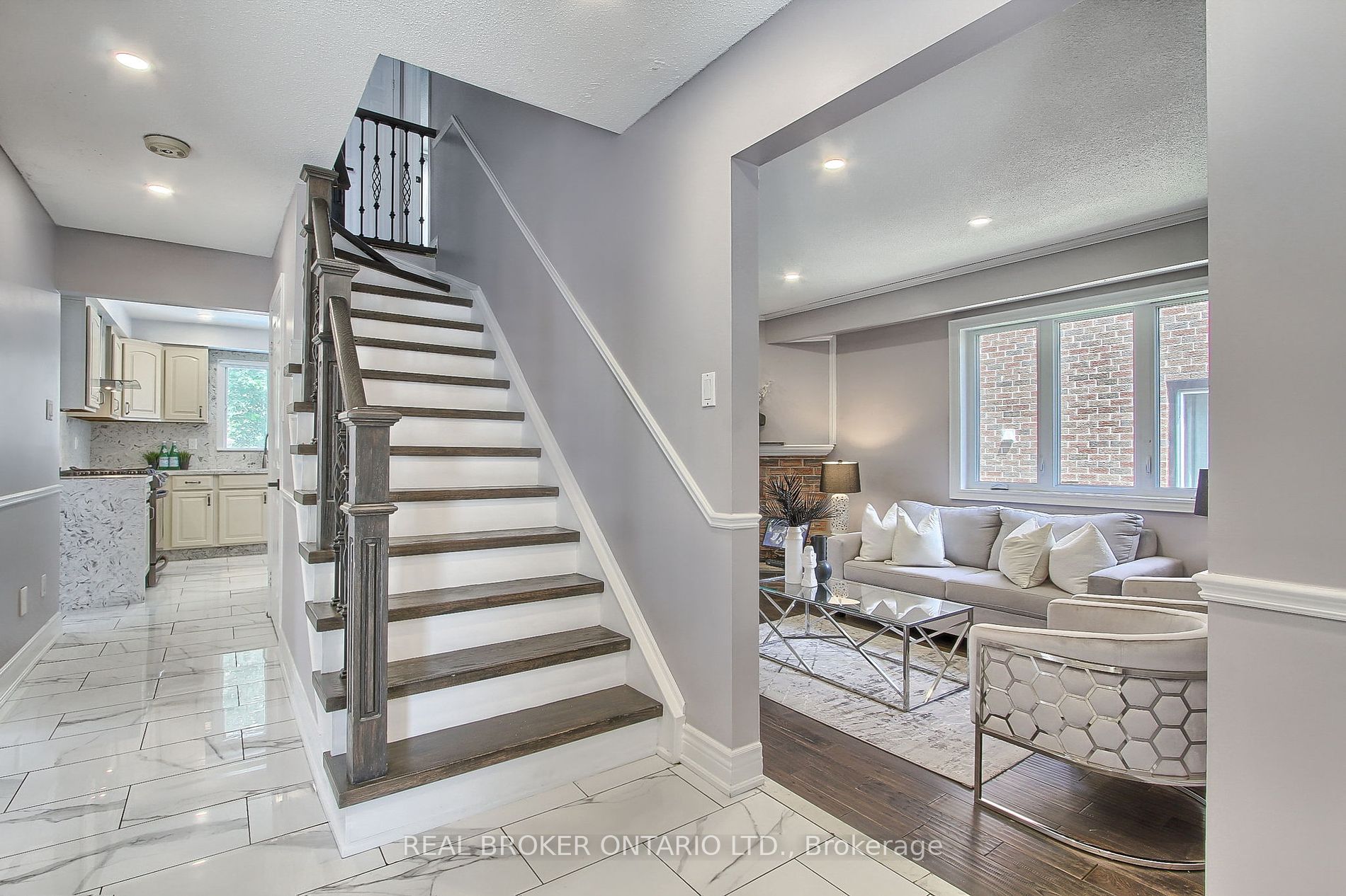 73 Addley Crescent