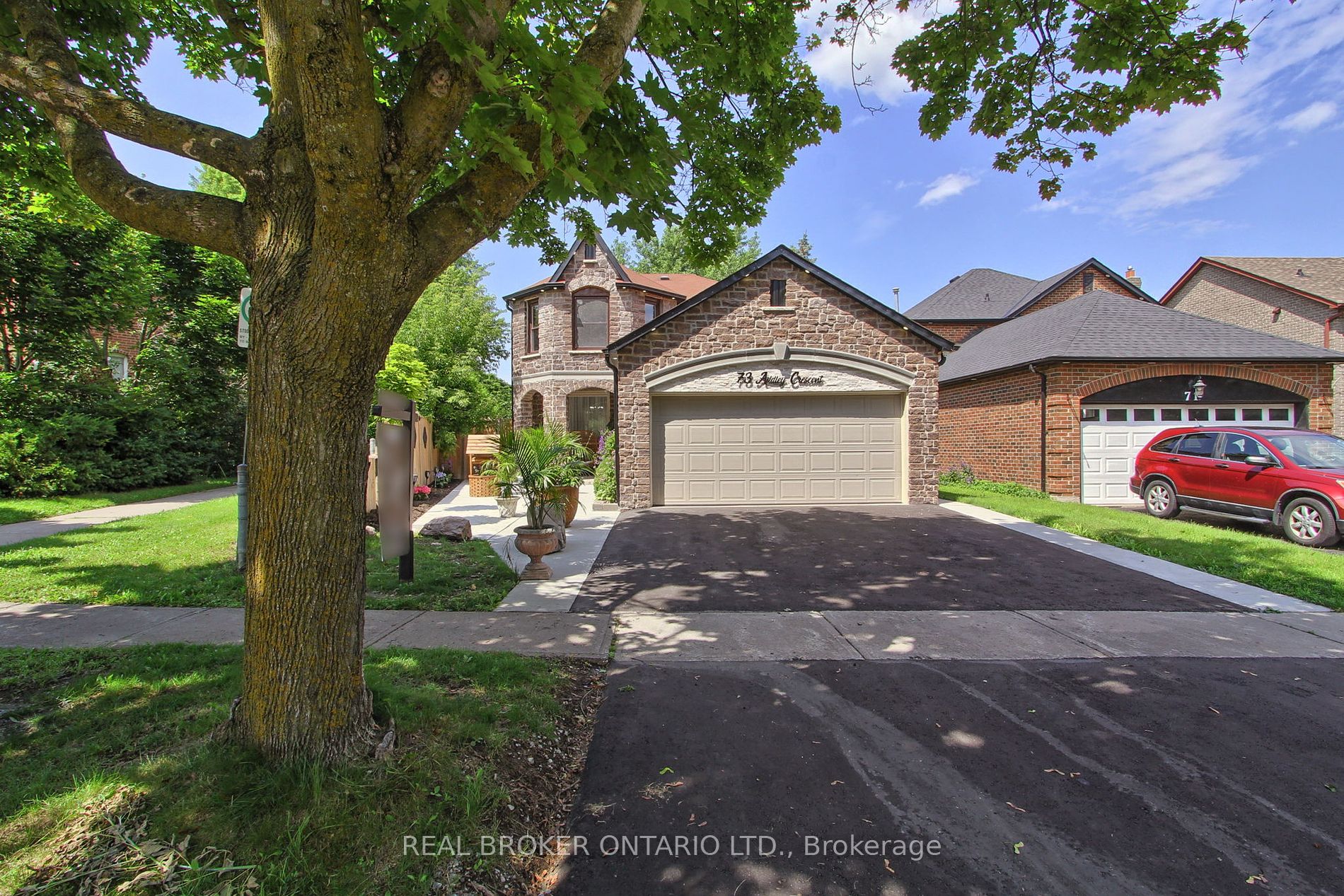 73 Addley Crescent