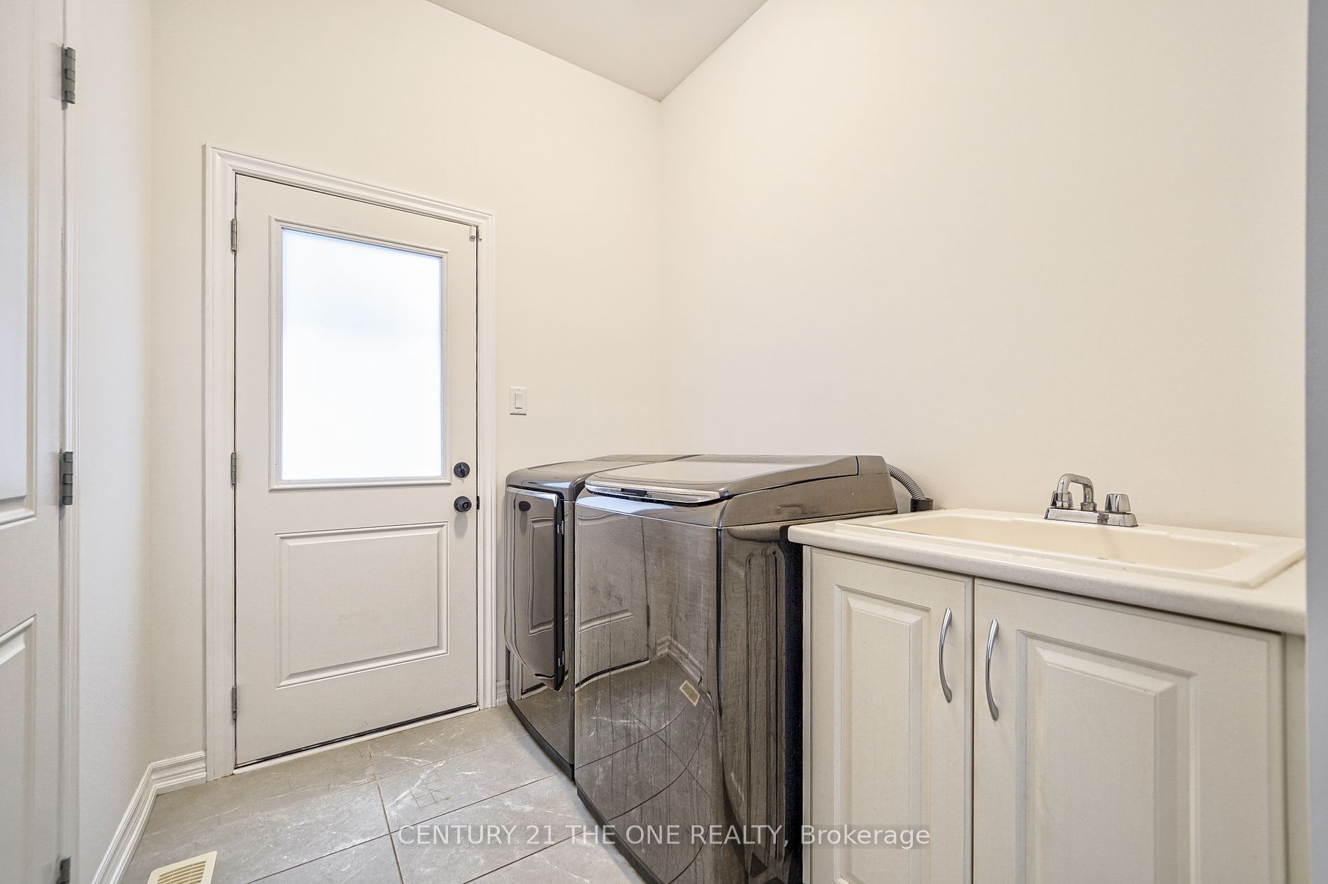 37 Maskell Cres