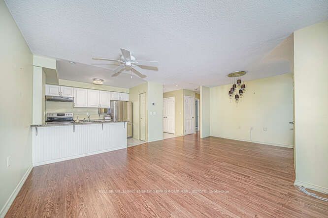61 Clarington Boulevard #102