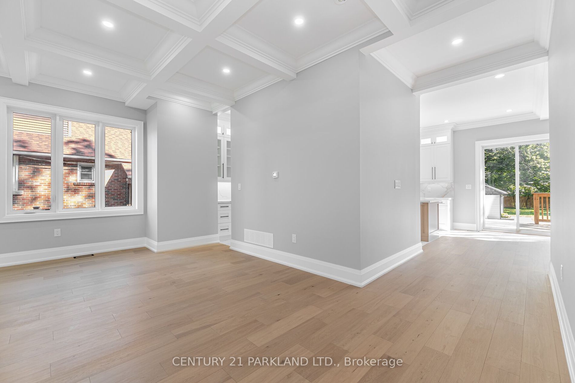 21 Falaise Rd