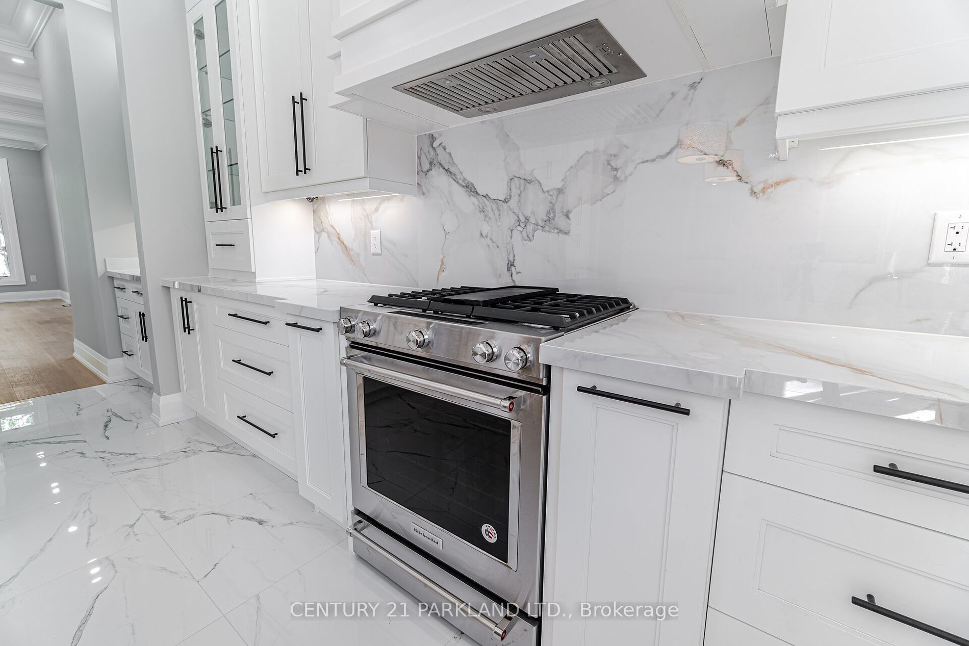 21 Falaise Rd