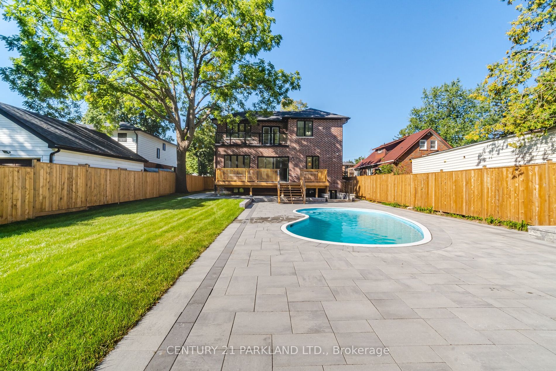 21 Falaise Rd