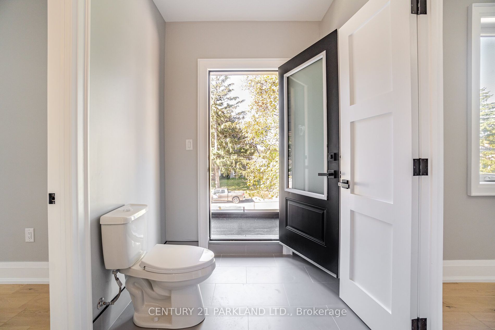 21 Falaise Rd