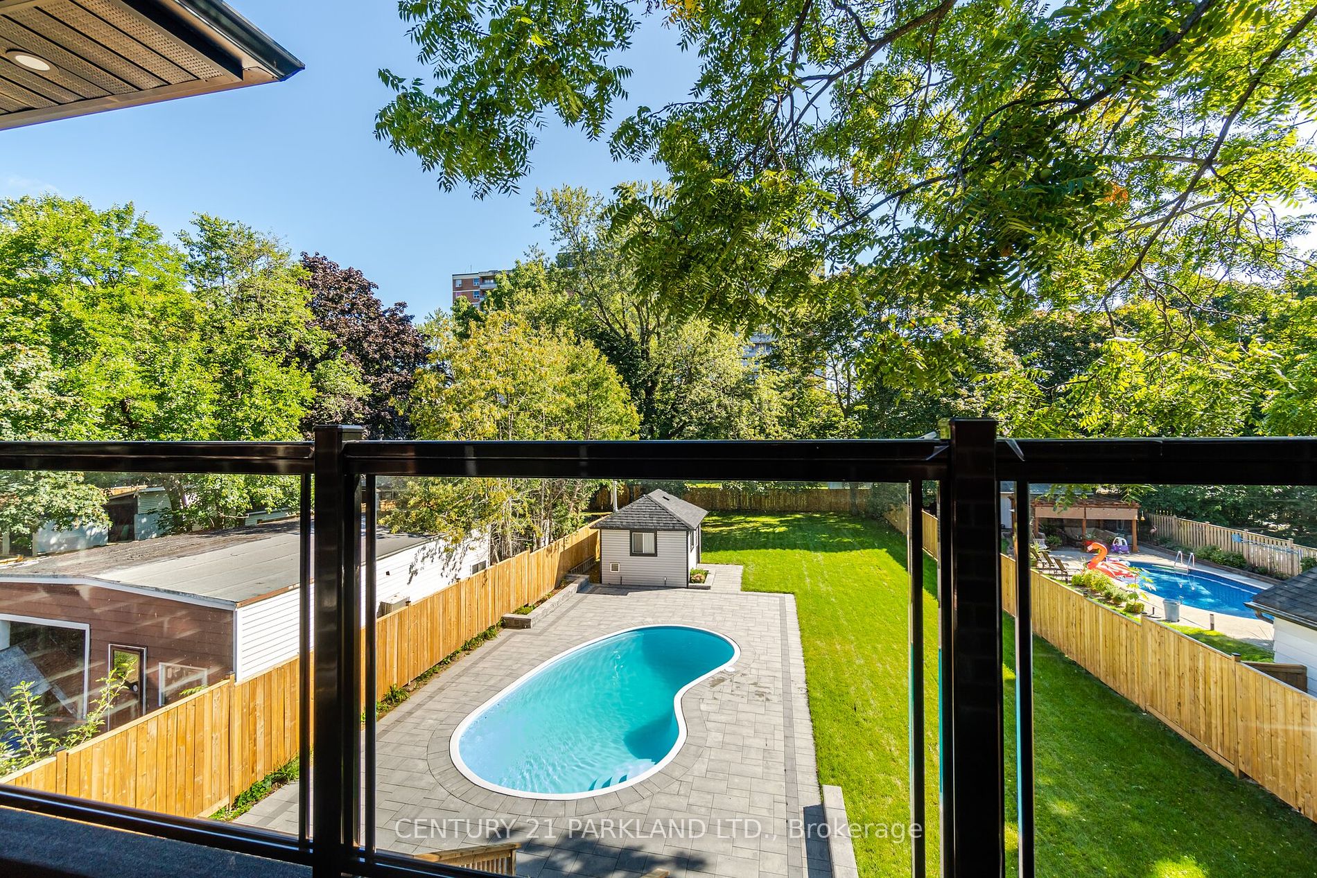 21 Falaise Rd