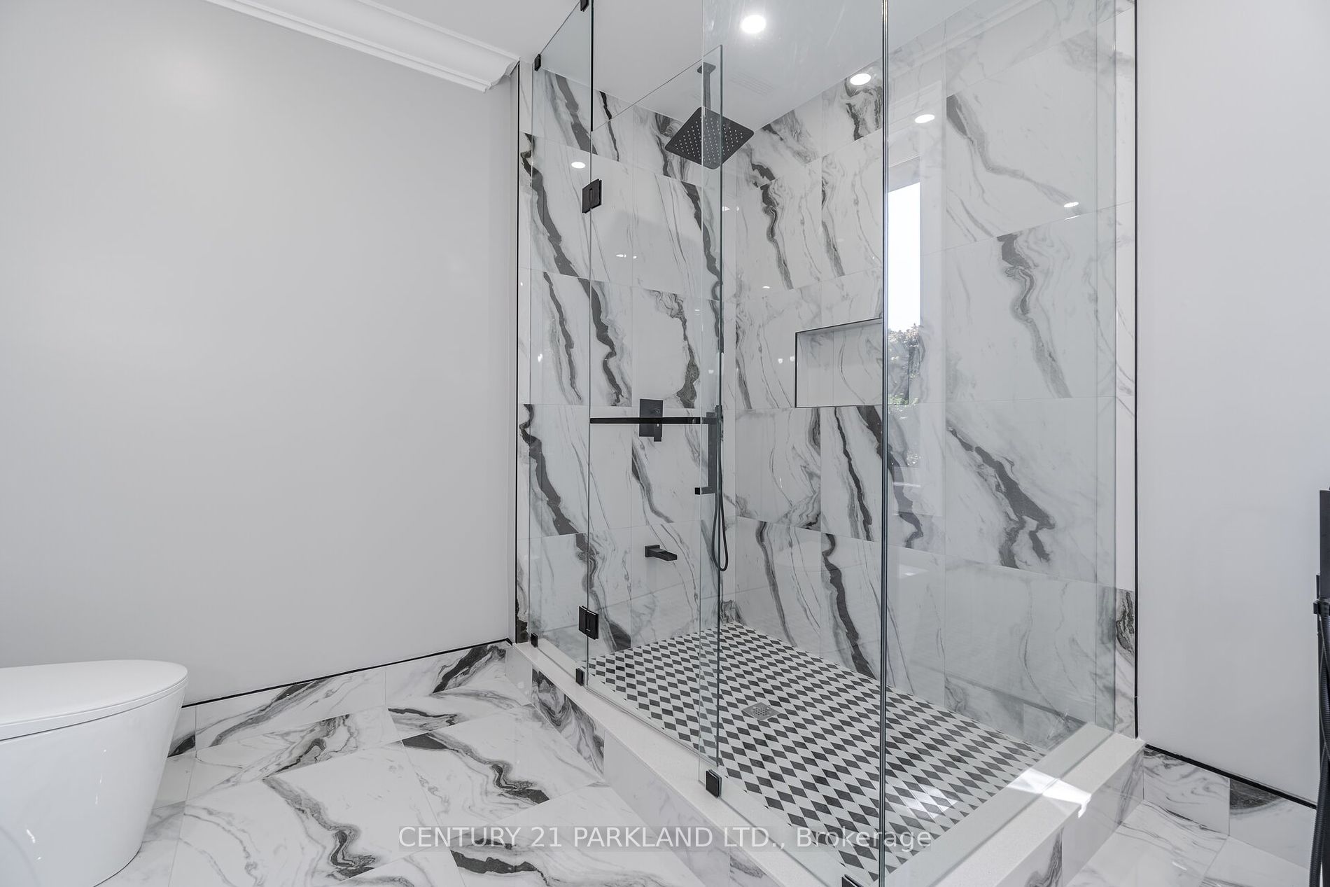 21 Falaise Rd