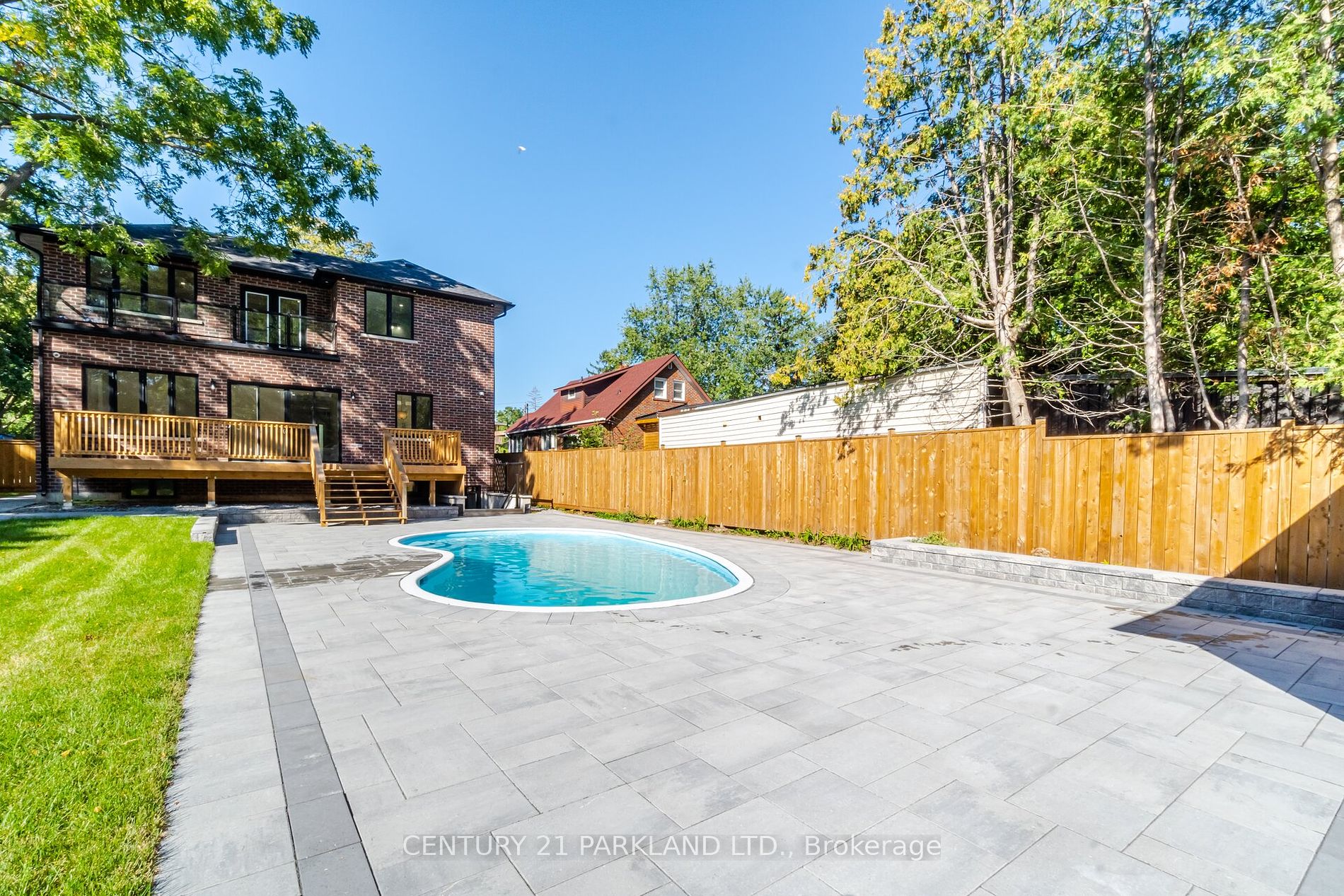 21 Falaise Rd