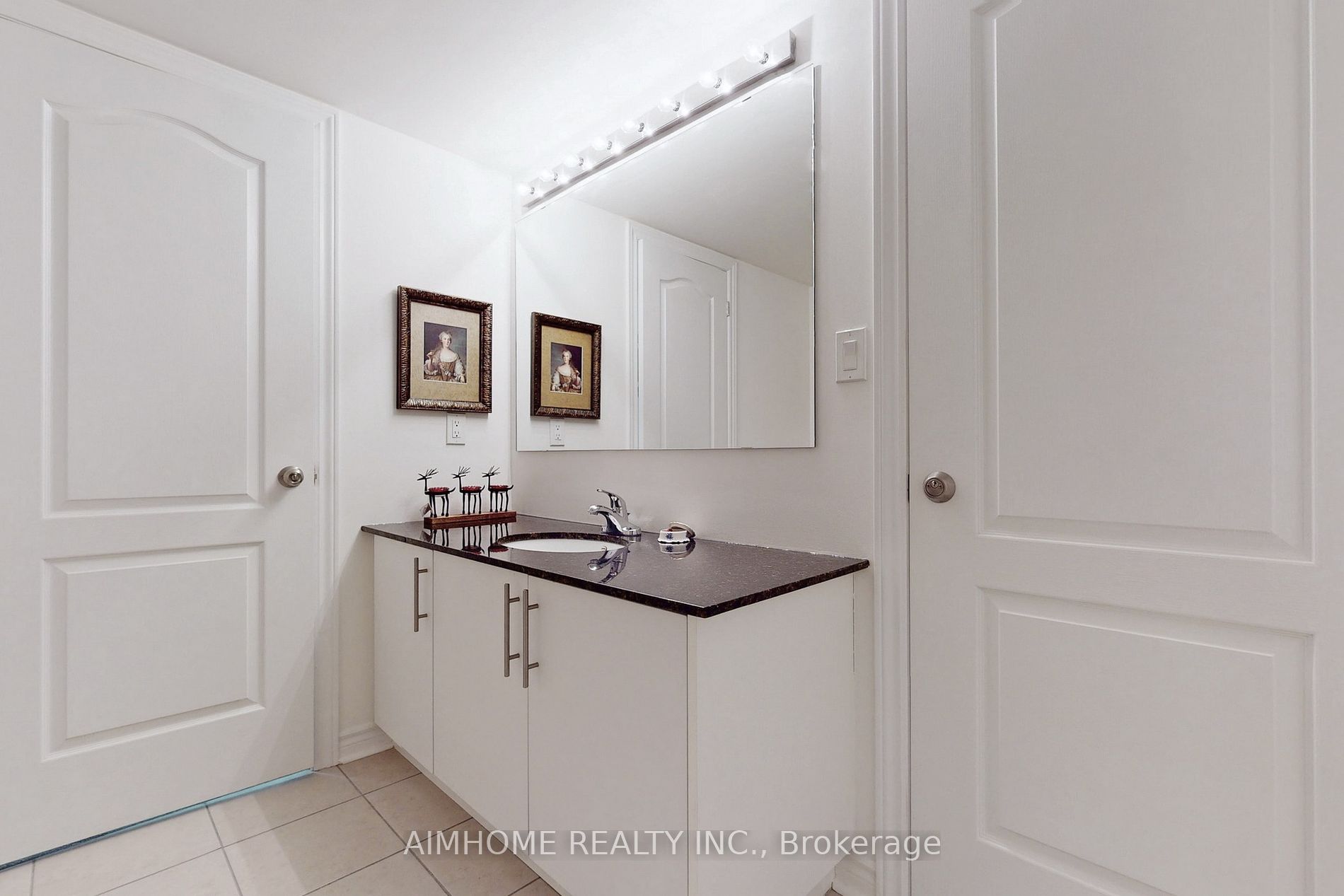 4 Eaton Park Lane, #2