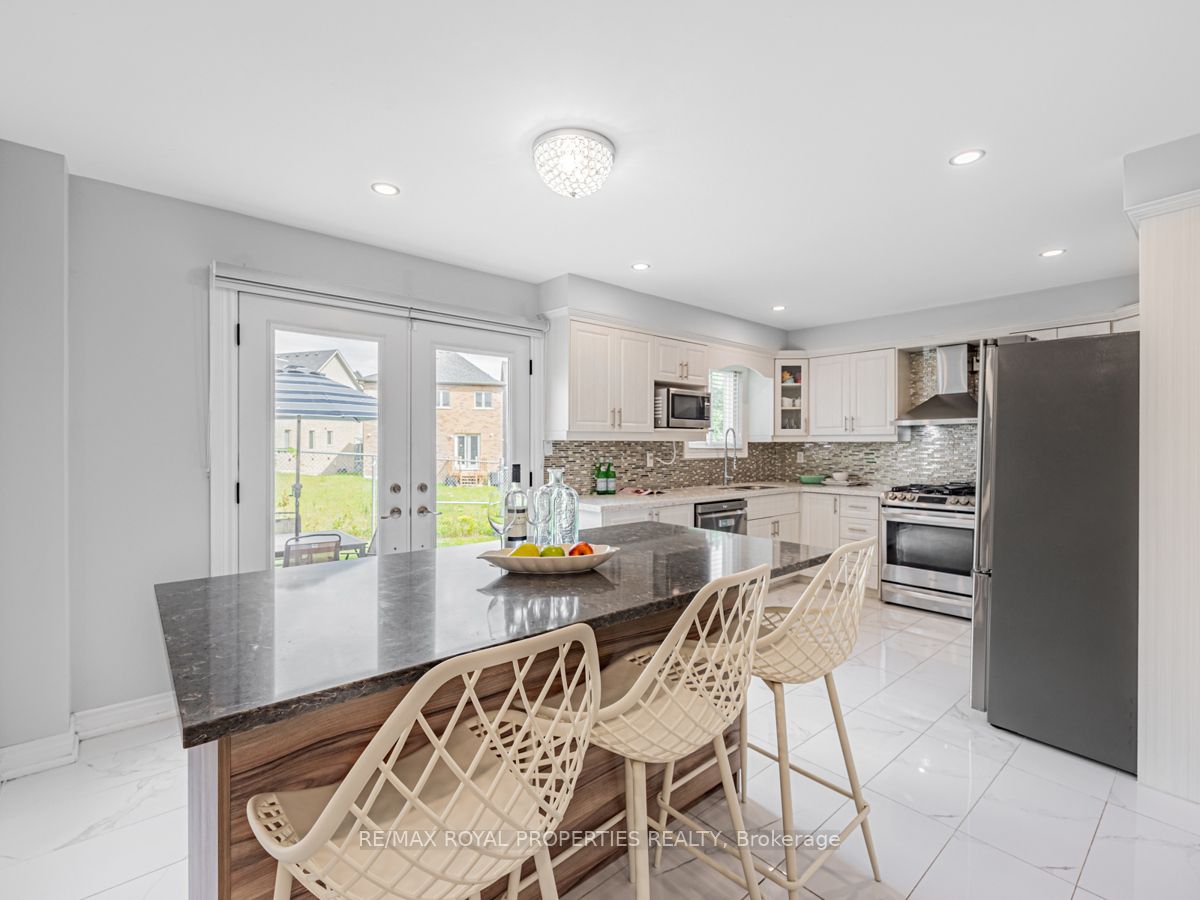 2197 Wildwood Crescent