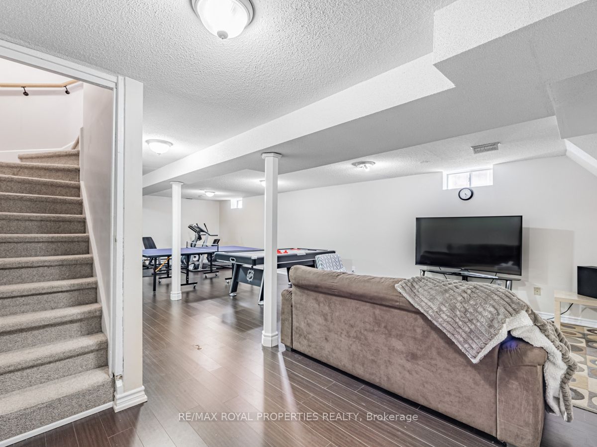 2197 Wildwood Crescent