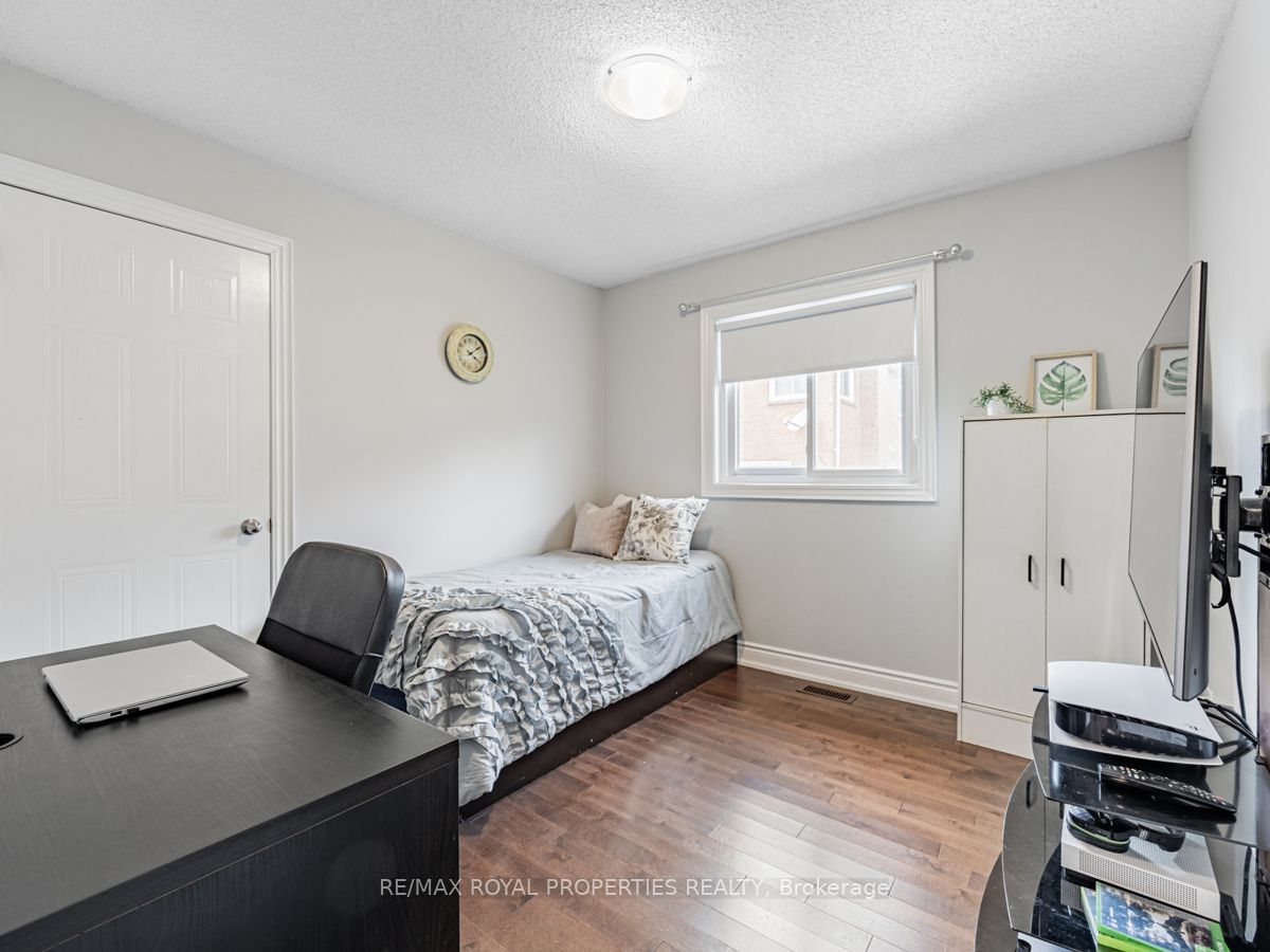 2197 Wildwood Crescent