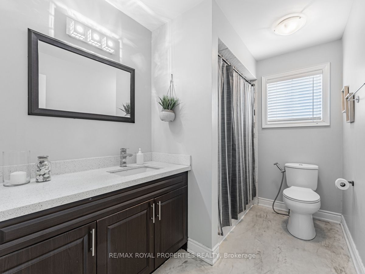 2197 Wildwood Crescent