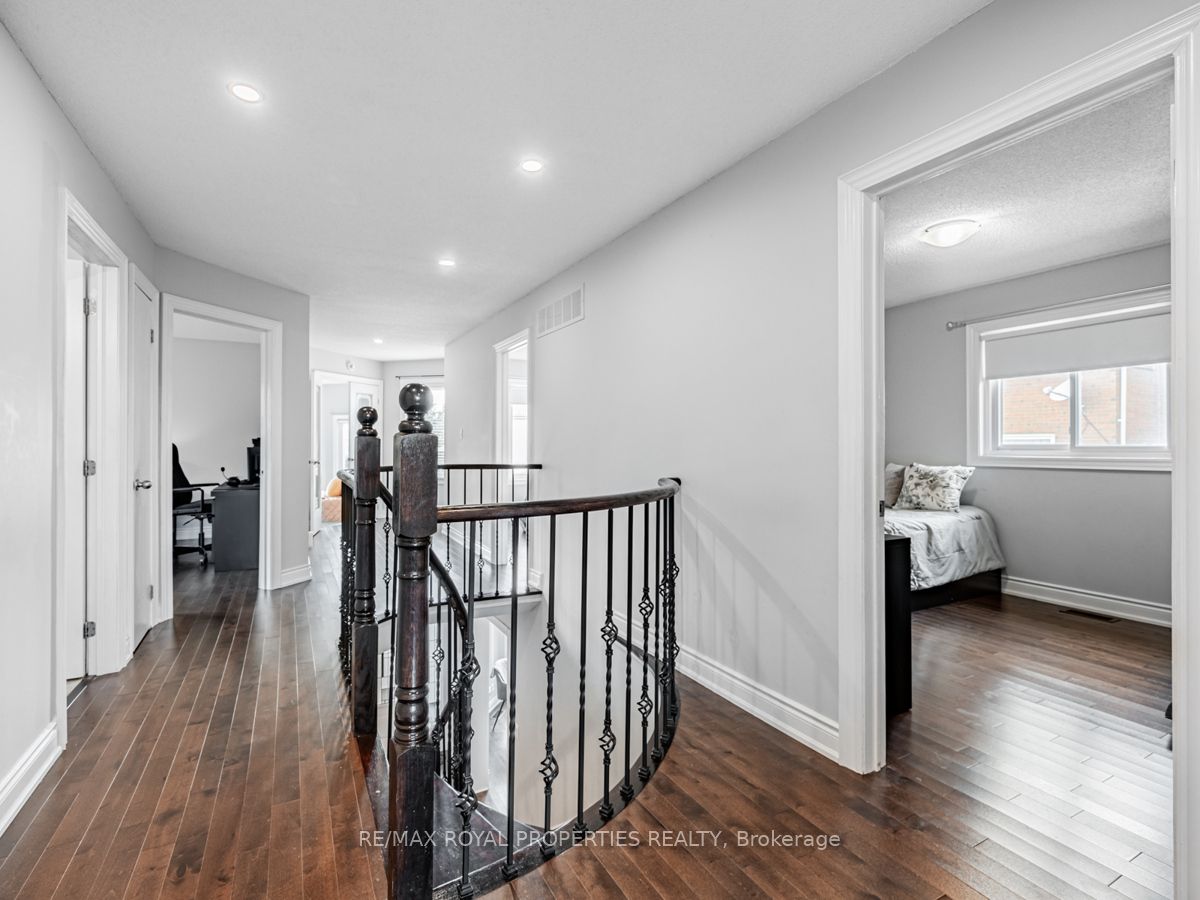 2197 Wildwood Crescent