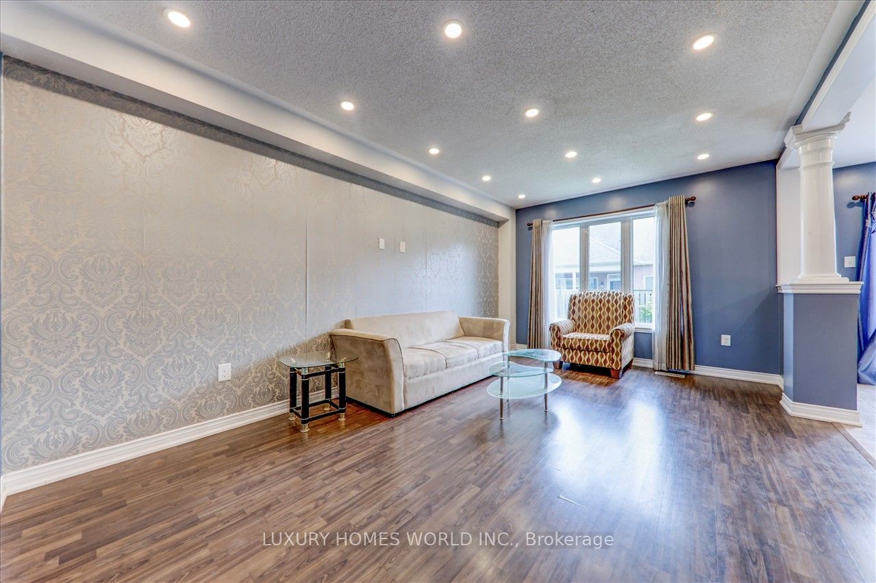 25 Swansea St